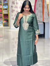 Floral Embroidered Cotton Kurta | YAS134