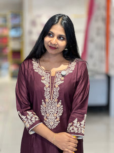 Floral Embroidered Cotton Kurta |  YAS132