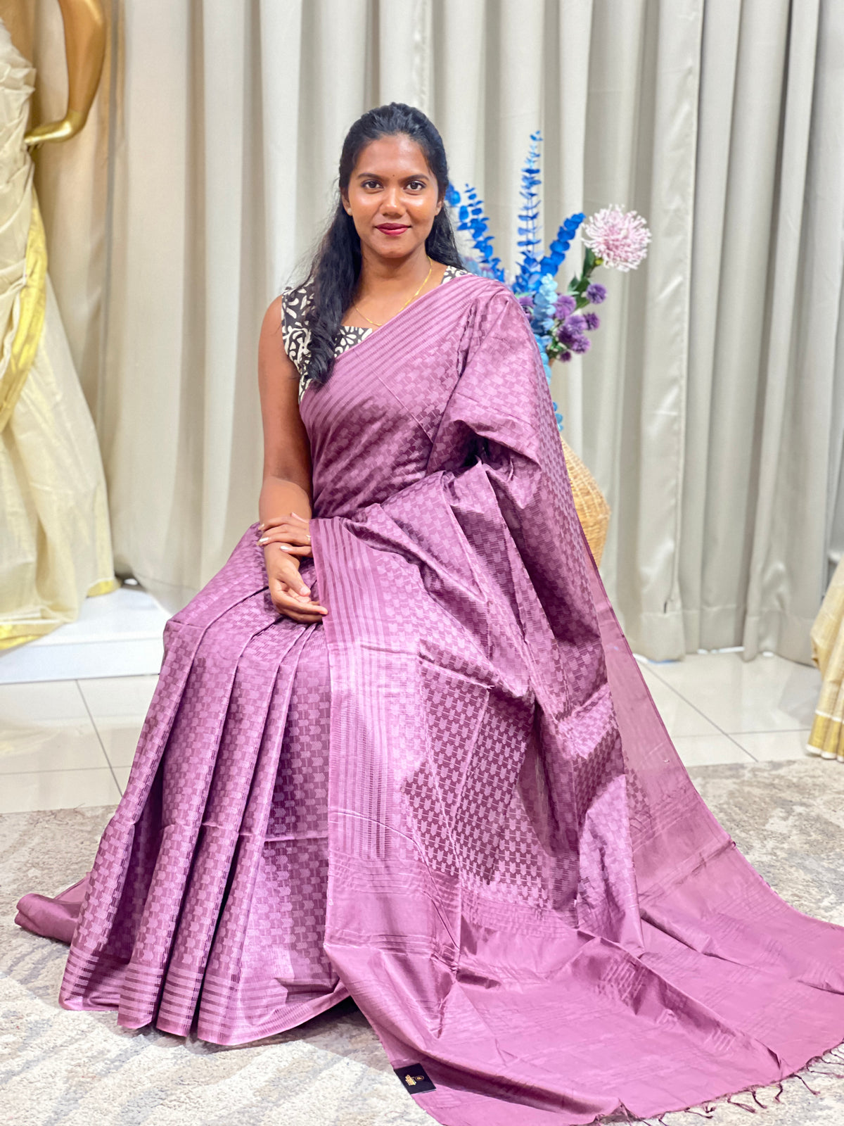 Geometric Pattern Semi Tussar Saree | LLD144