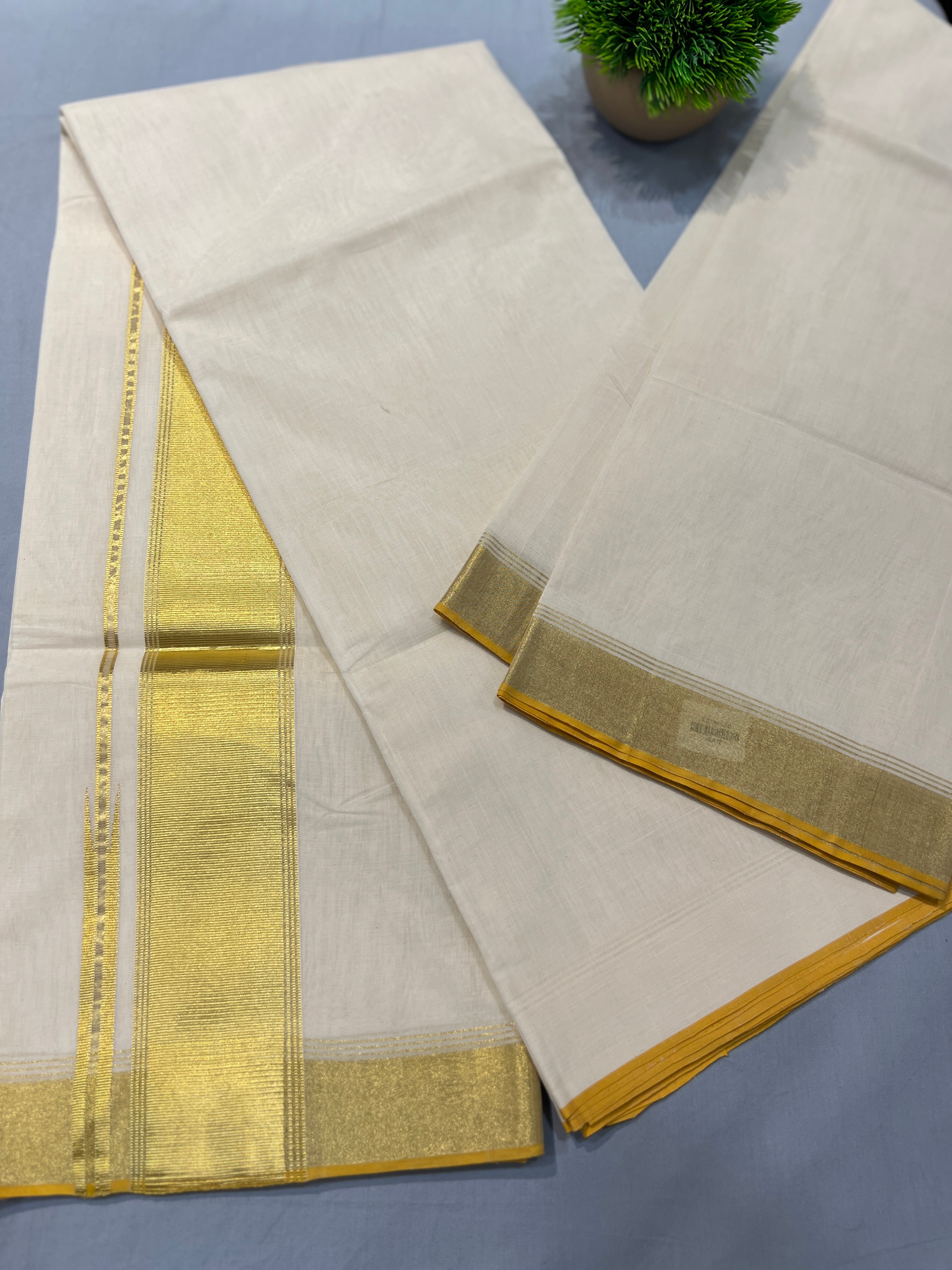 Golden Zari Woven Pure Handloom Kerala Cotton Set Mundu | KL412