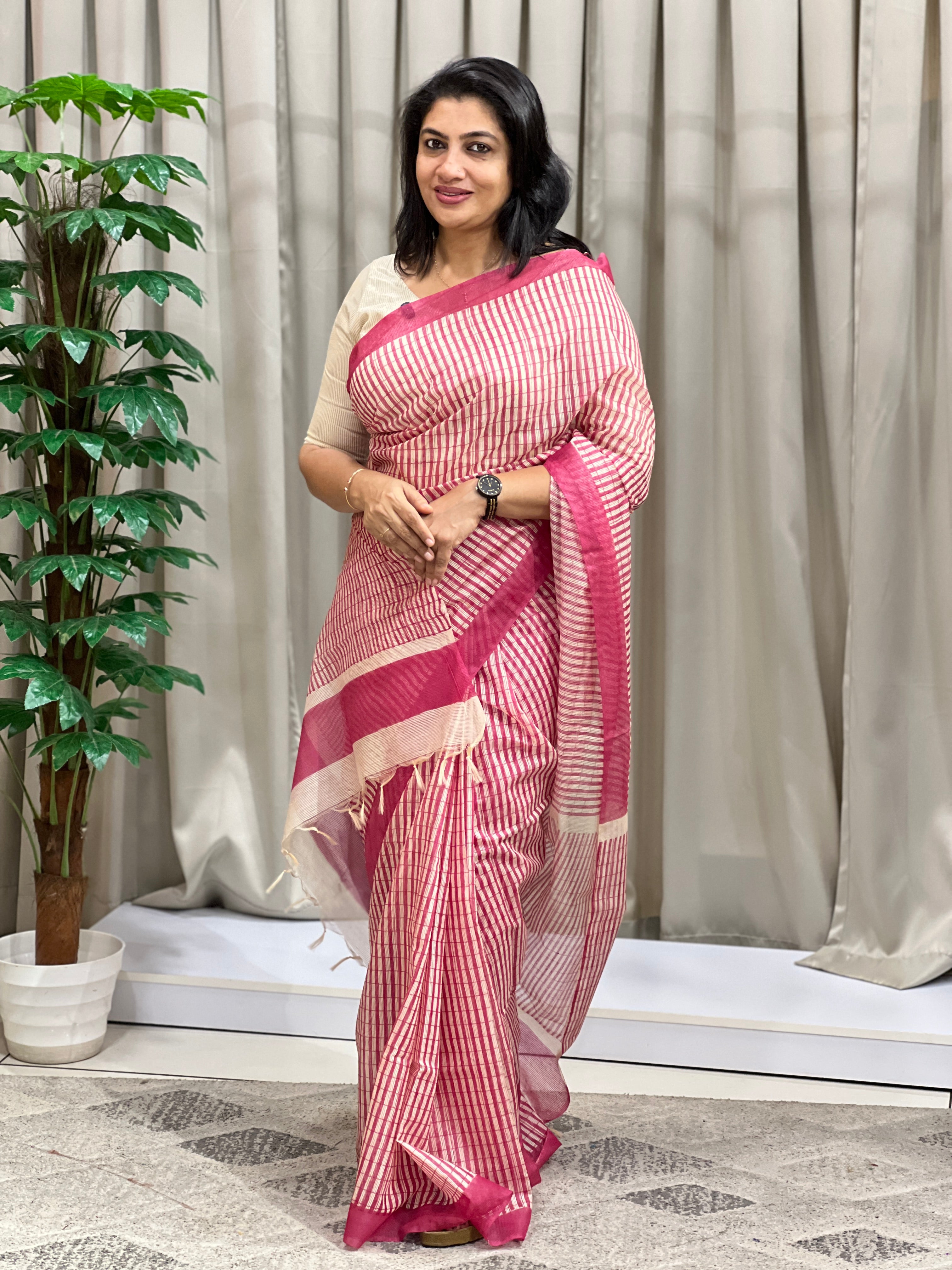 Geometrical Check Pattern Supernet Kota Saree | SS1473