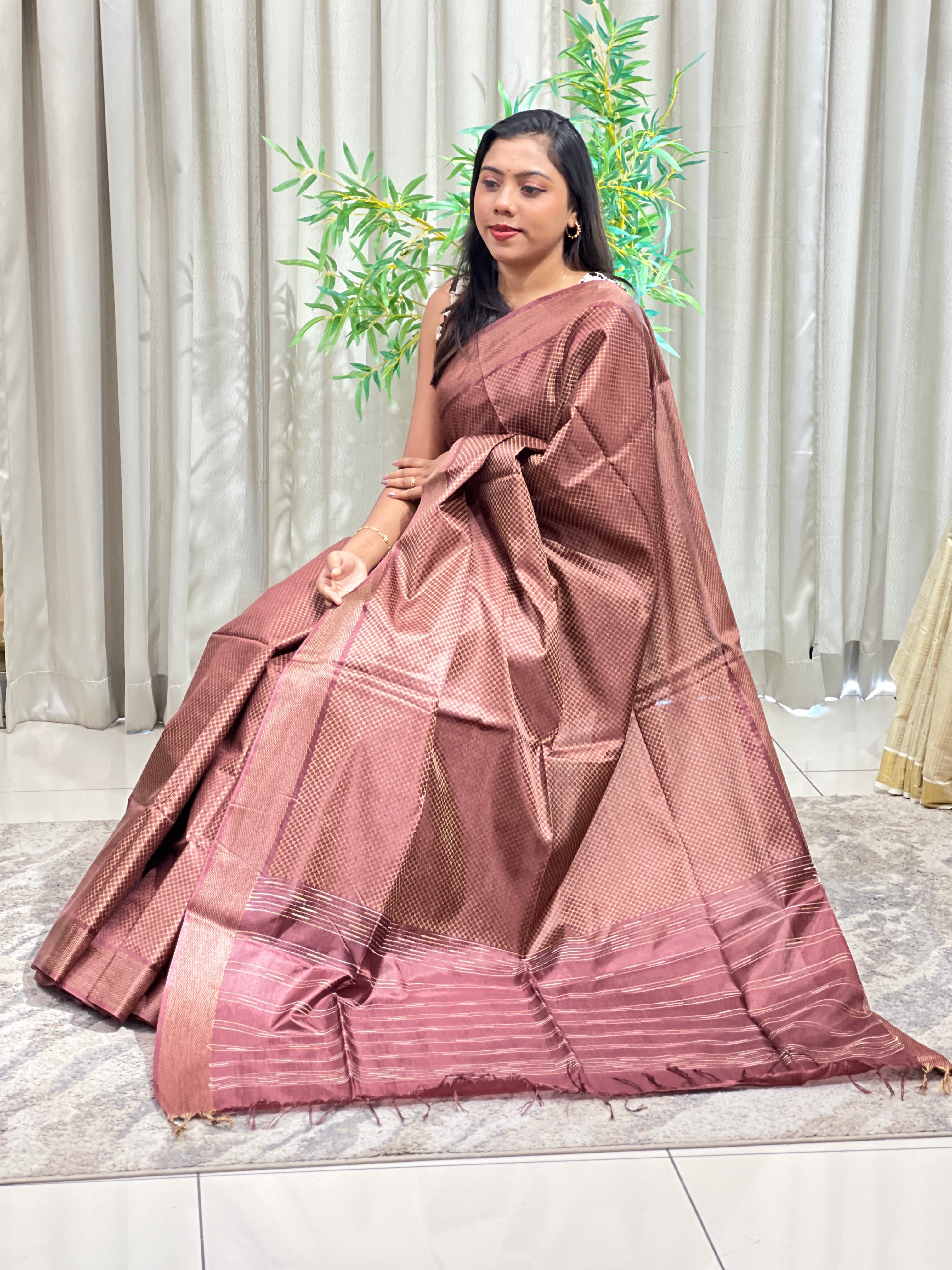 Geometric Pattern Semi Tussar Saree | LLD105