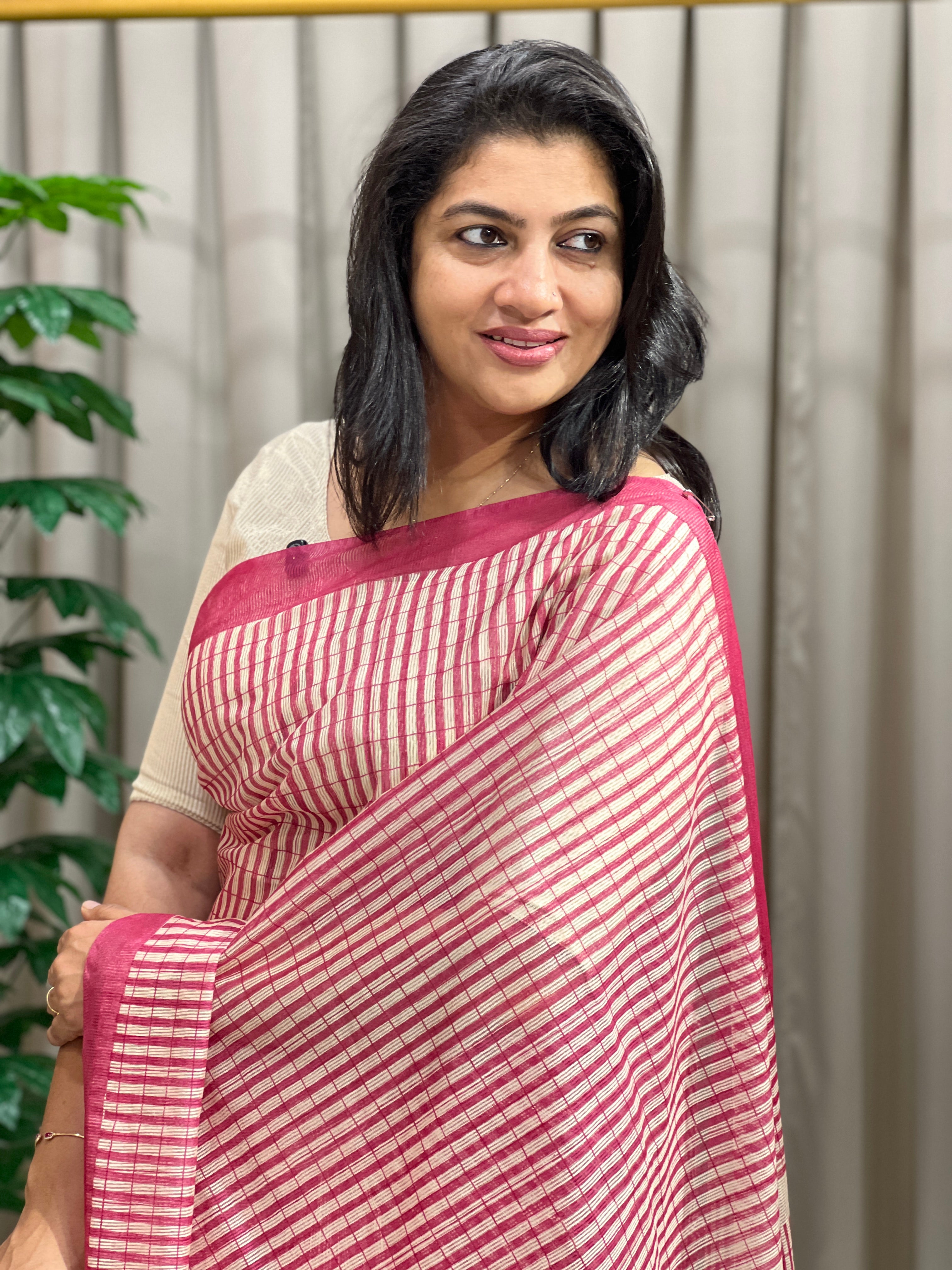Geometrical Check Pattern Supernet Kota Saree | SS1473
