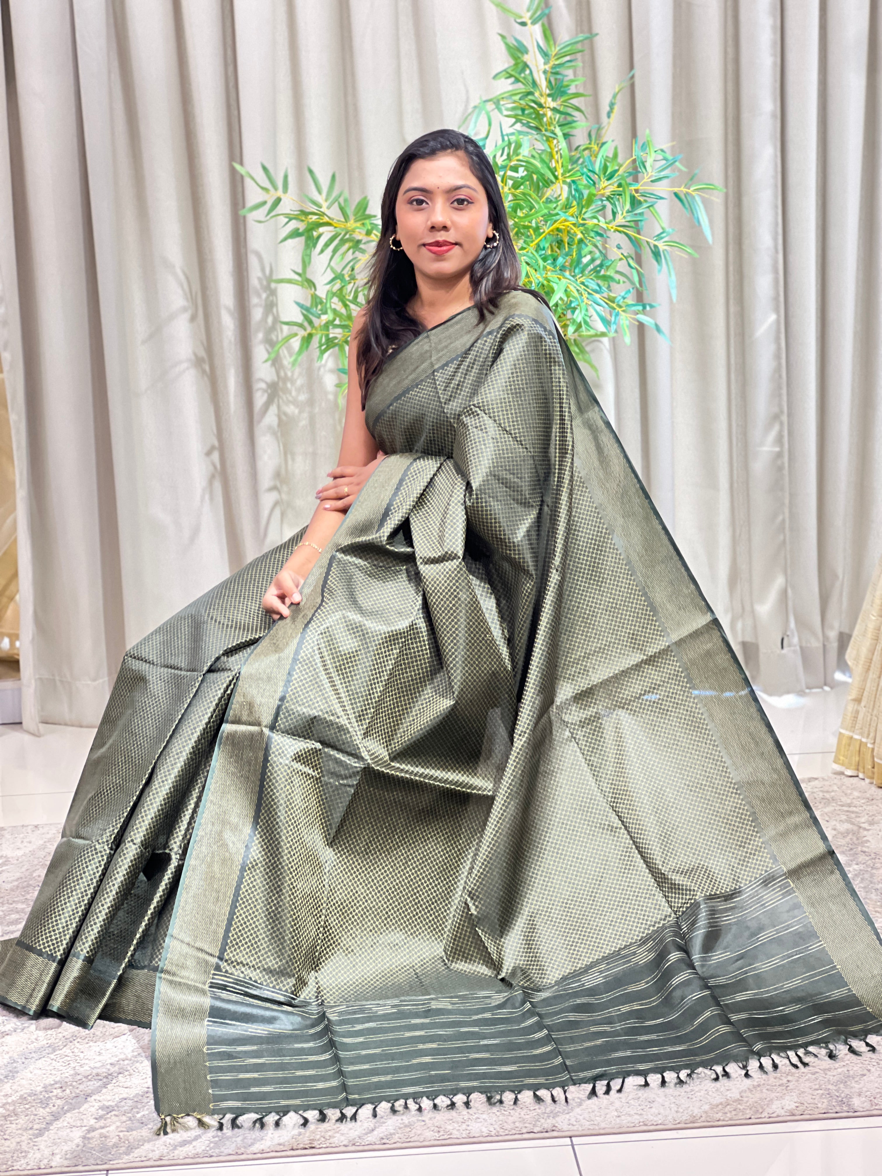 Geometric Pattern Semi Tussar Saree  | LLD112