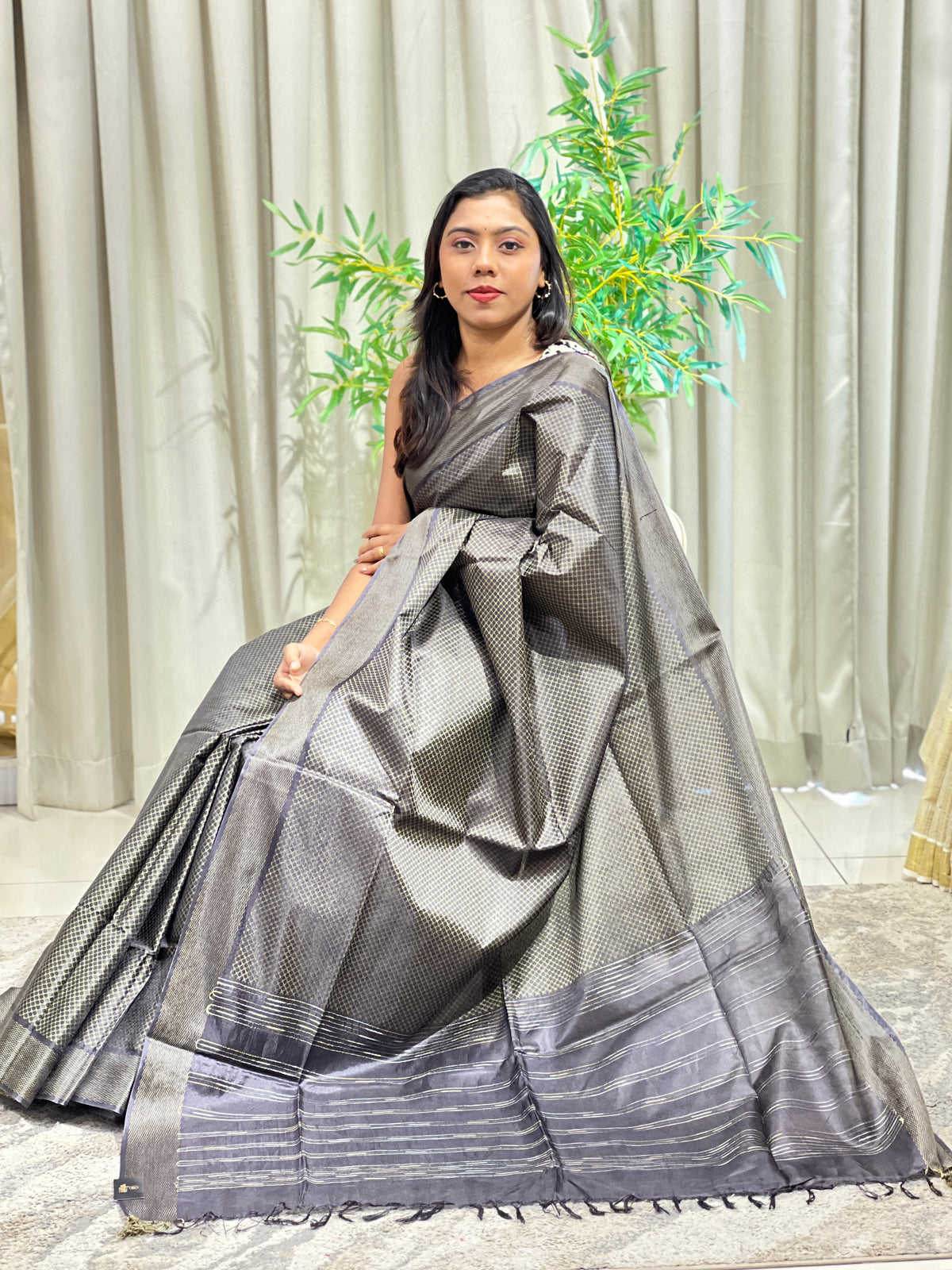 Geometric Pattern Semi Tussar Saree | LLD115