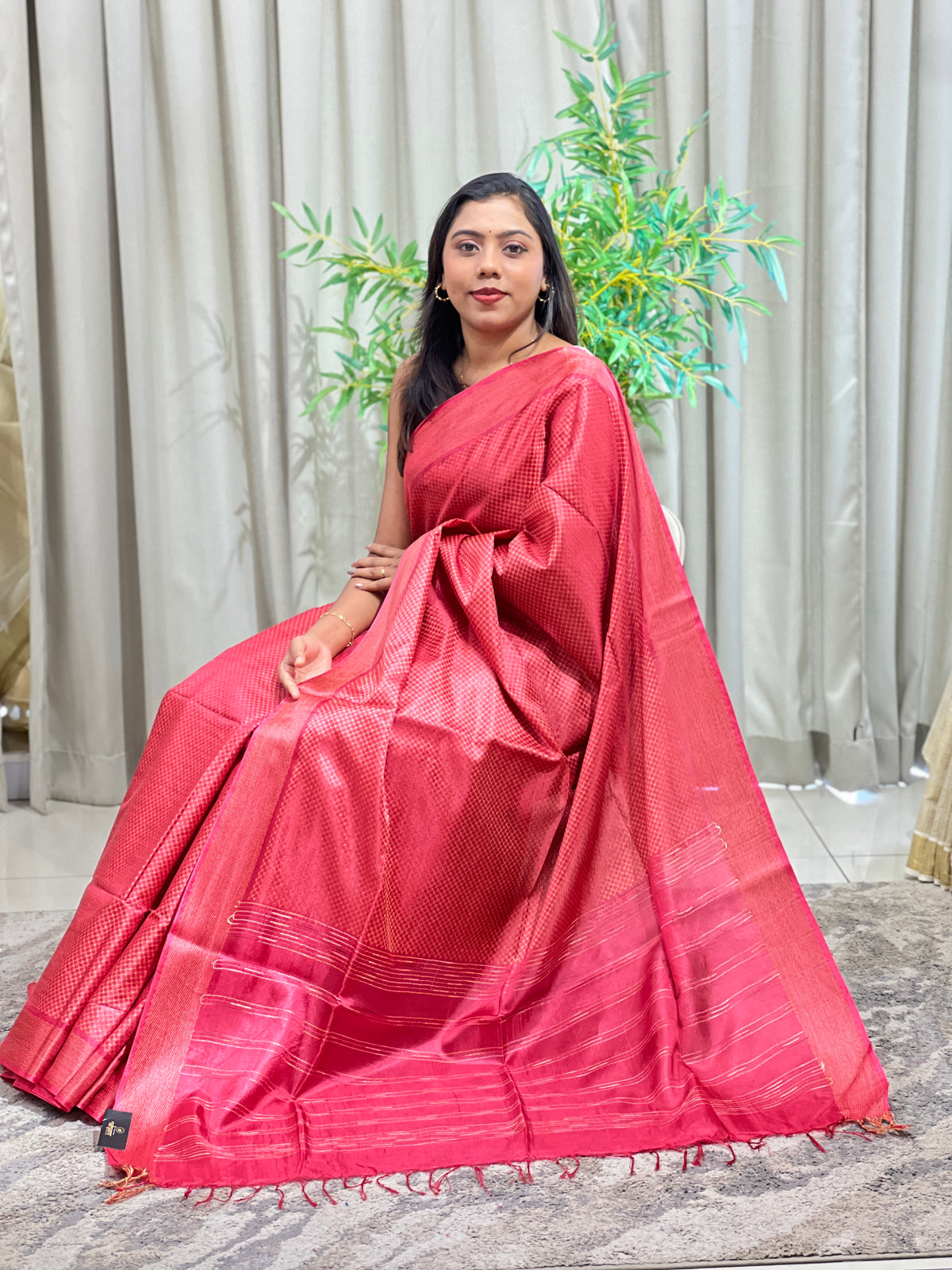 Geometric Pattern Semi Tussar Saree  | LLD110