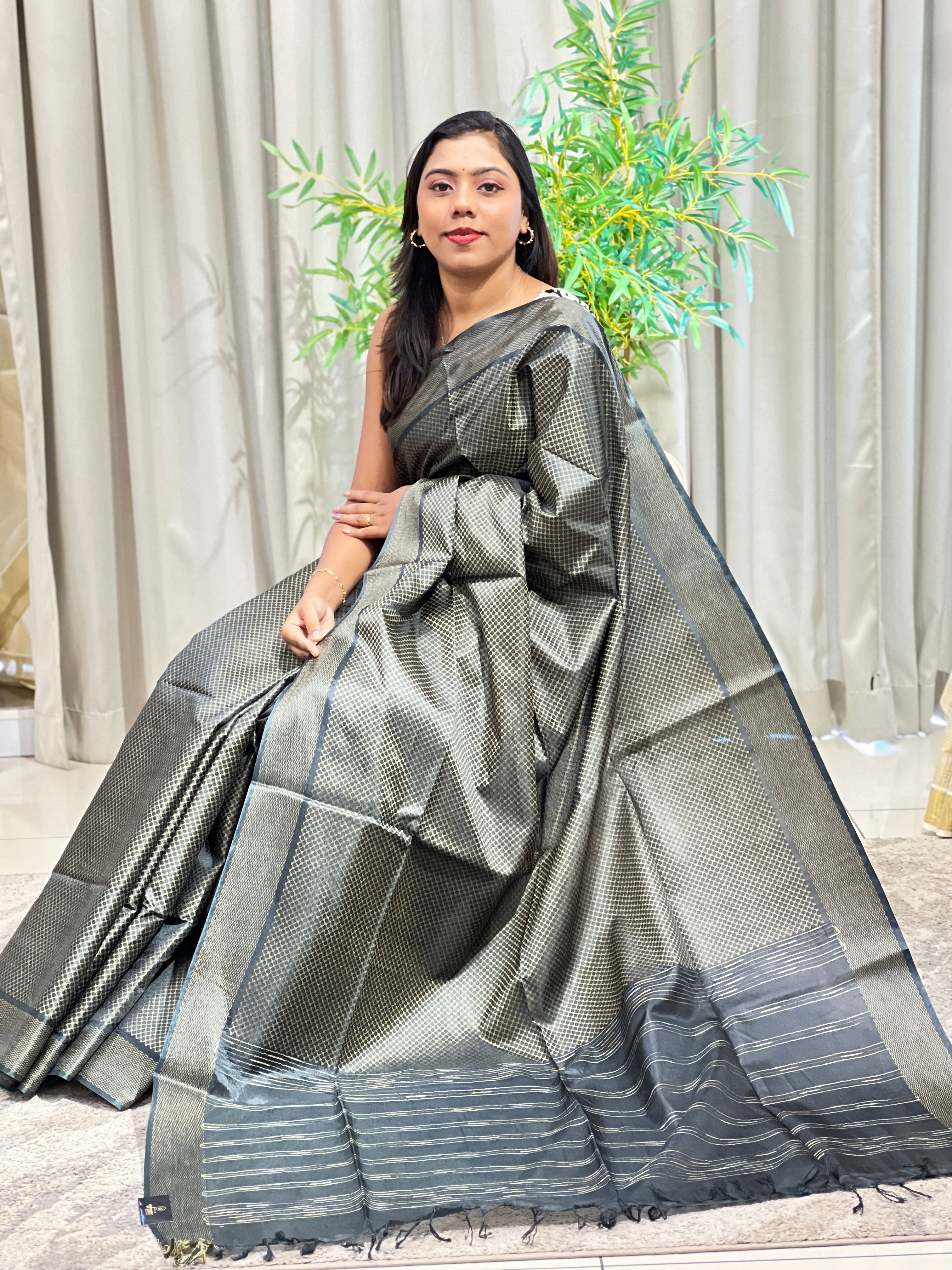 Geometric Pattern Semi Tussar Saree | LLD108