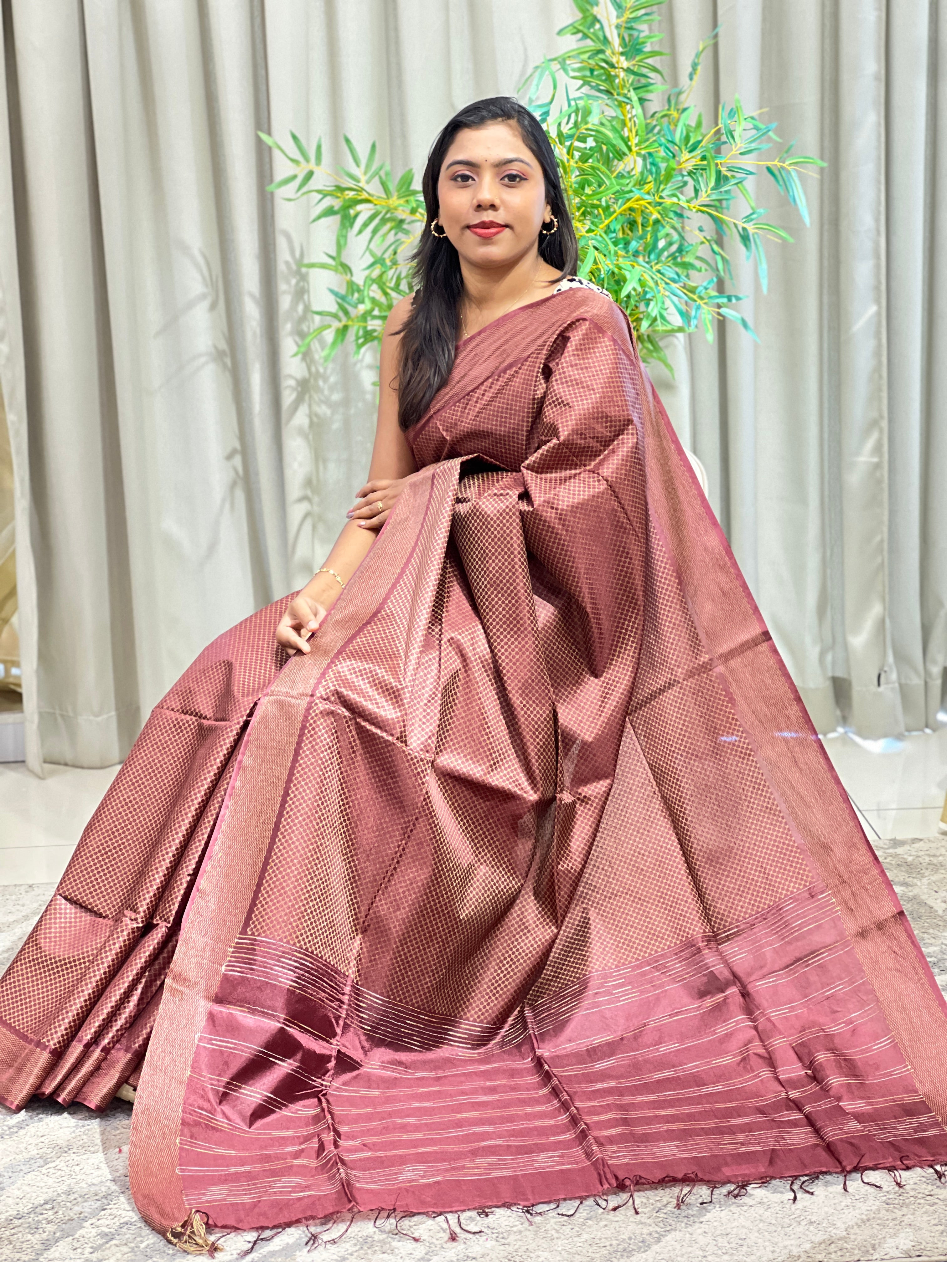 Geometric Pattern Semi Tussar Saree | LLD111