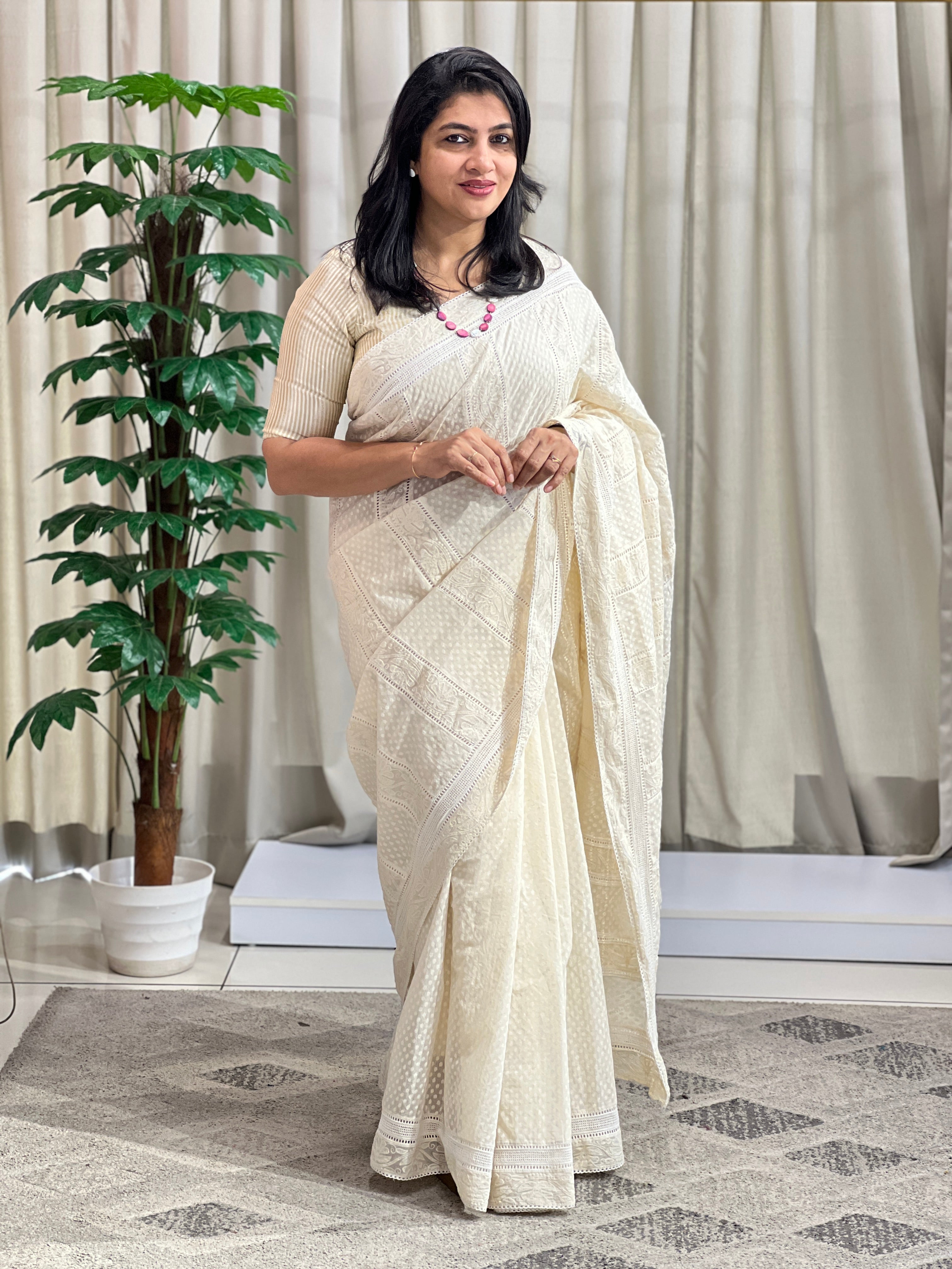 Jacquard Woven Buti Kora Cotton Saree | MM576