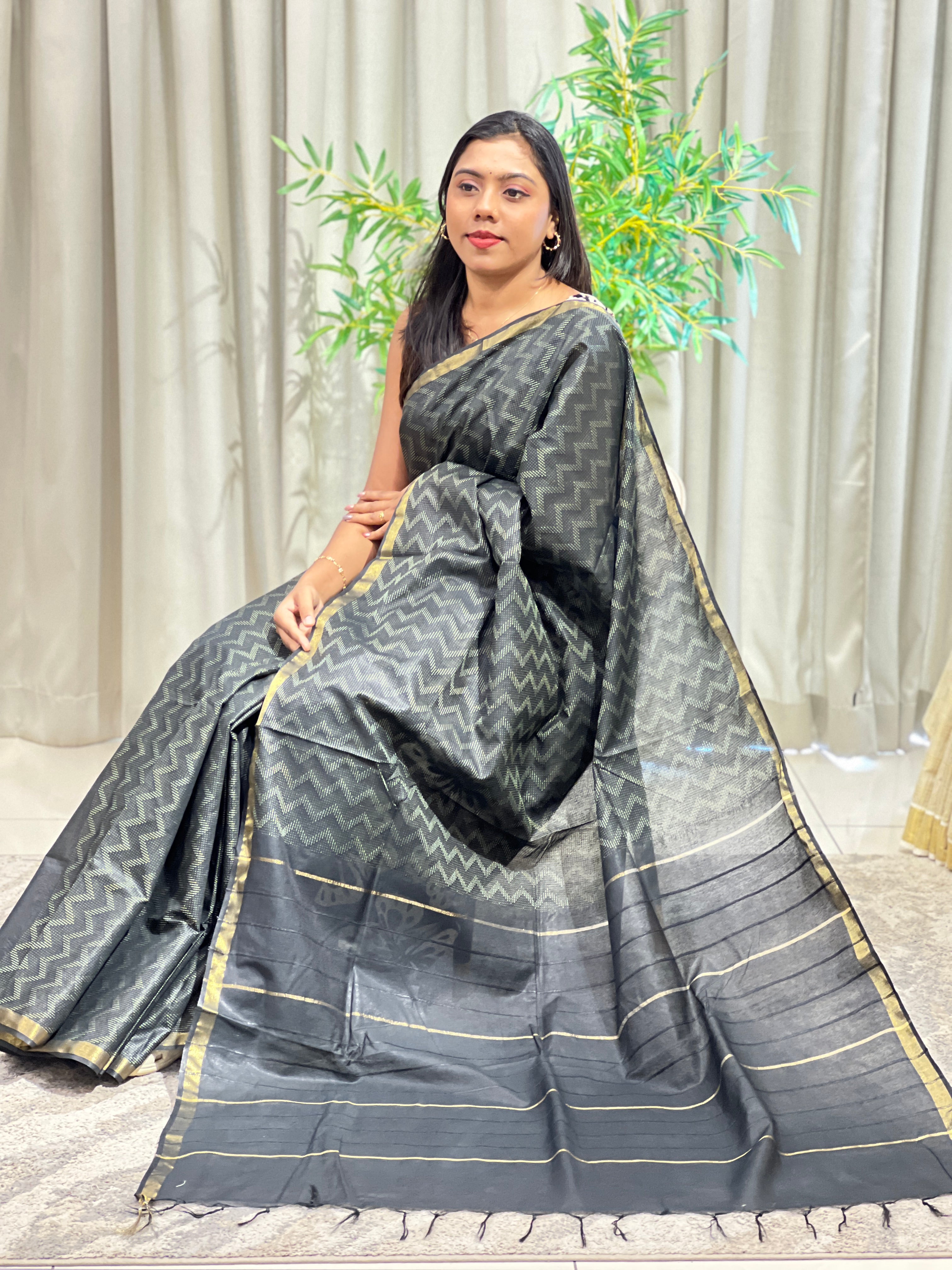 Zig Zag Pattern Bhagalpuri Linen Saree | NHH668