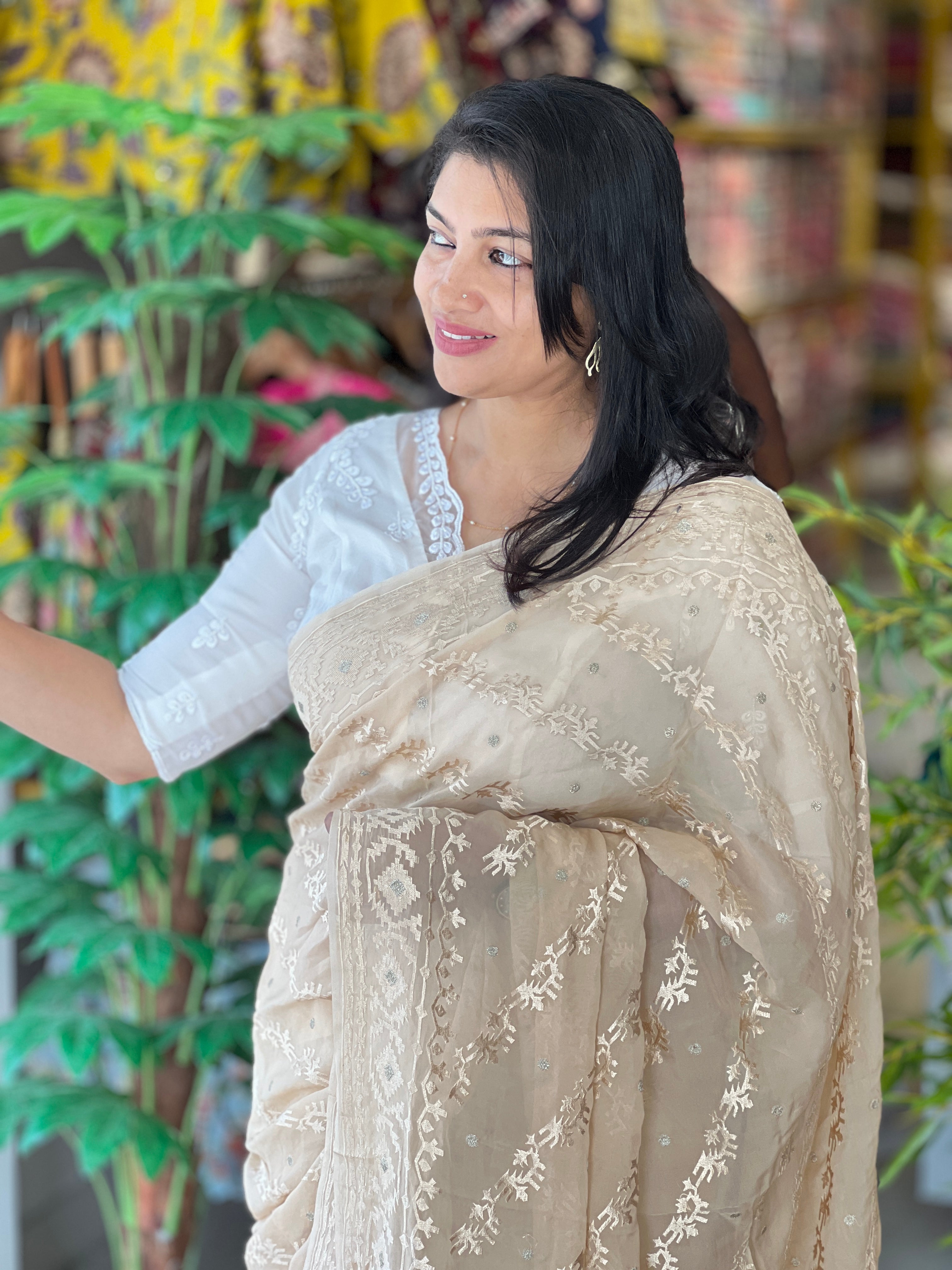 Jamdani Patterned Embroidery Detailed Pure Viscose Organza Saree | MM402