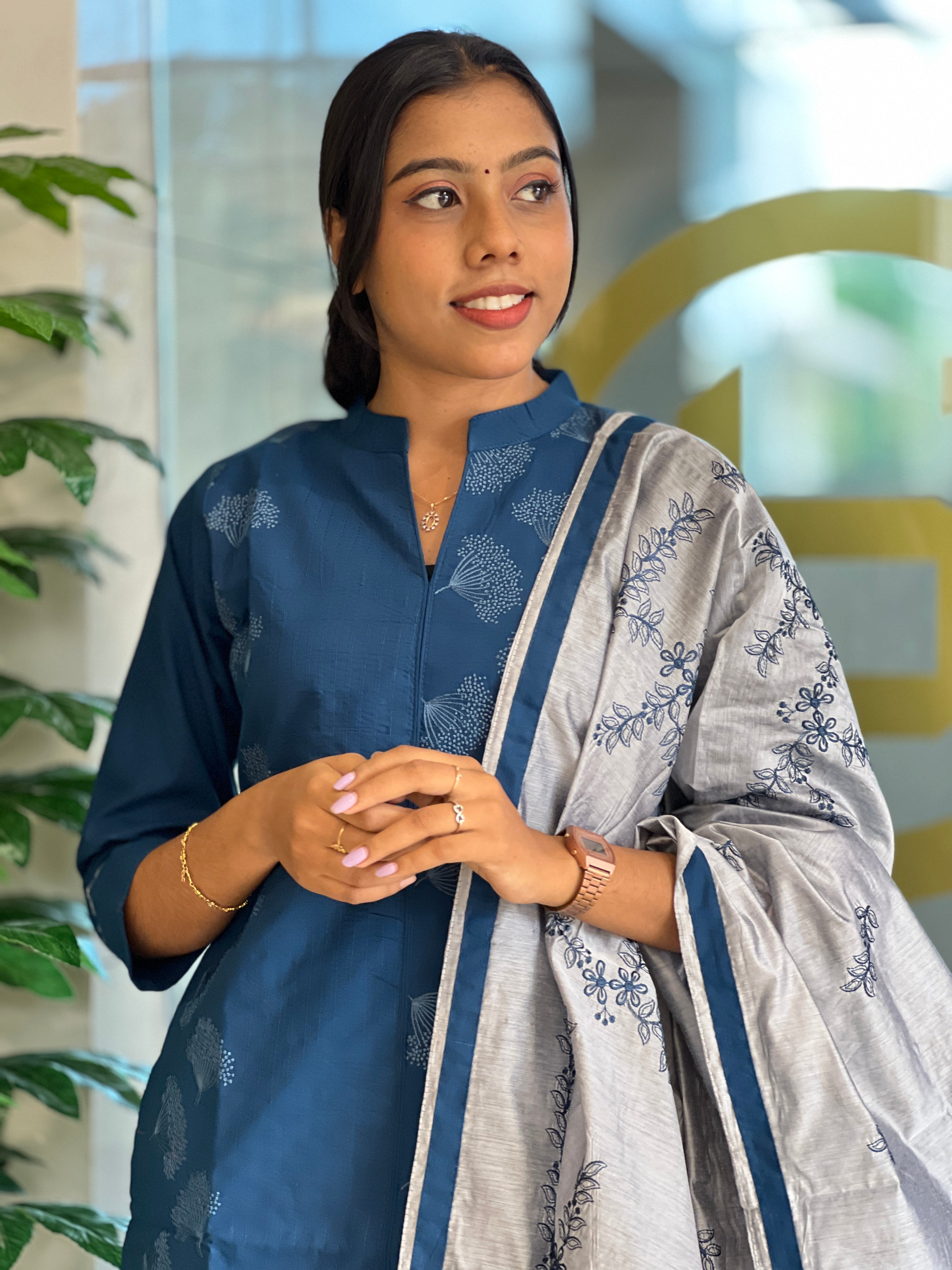 Floral Embroidery Detailed Cotton Kurta Set | YAS149