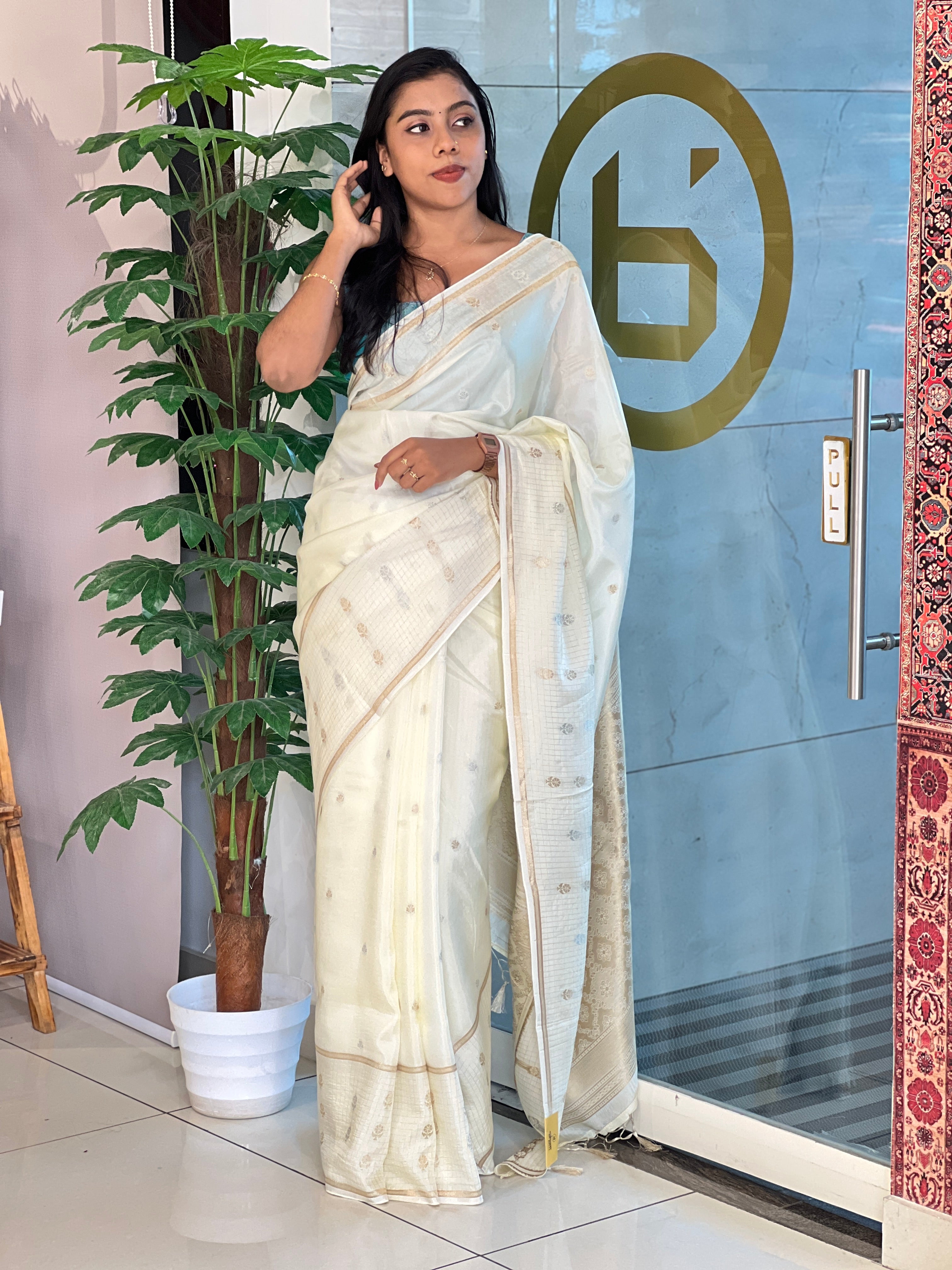 Zari Butta Weaved Semi Silk Saree | NN346