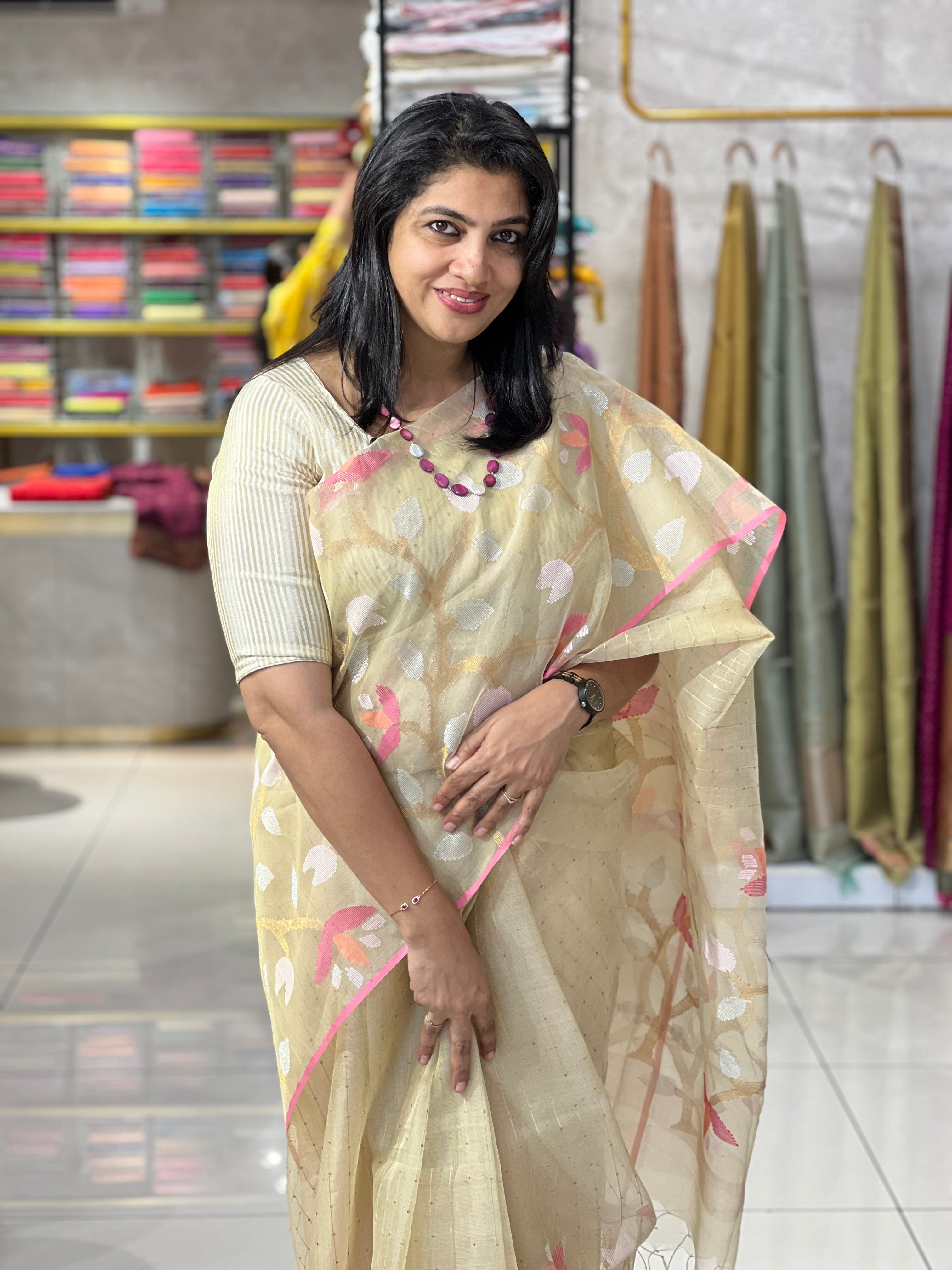Jamdani Weaved Kora Tussar Saree | RGD275