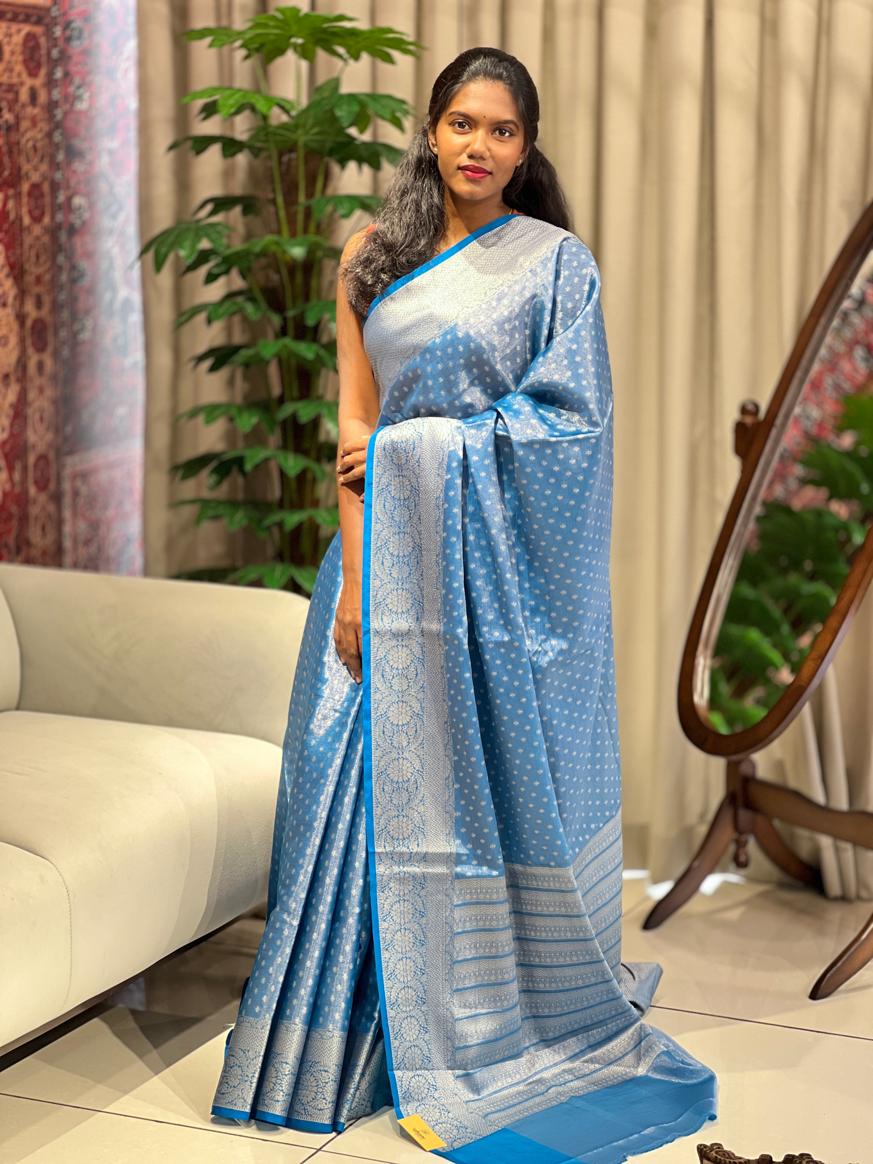 Zari Woven Semi Banarasi Saree | NN452