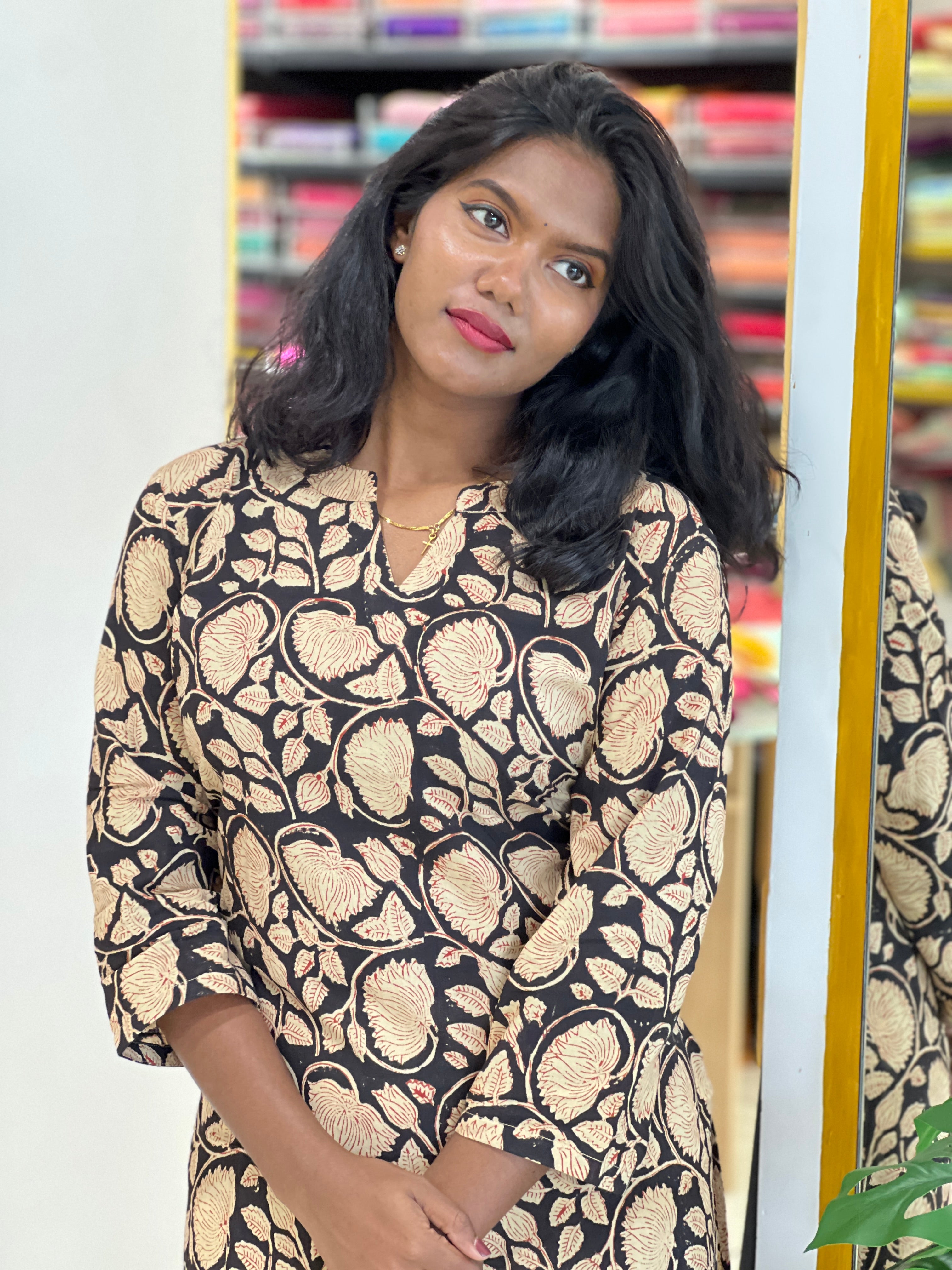 Floral Printed Pattern Cotton Kurta | DNT832