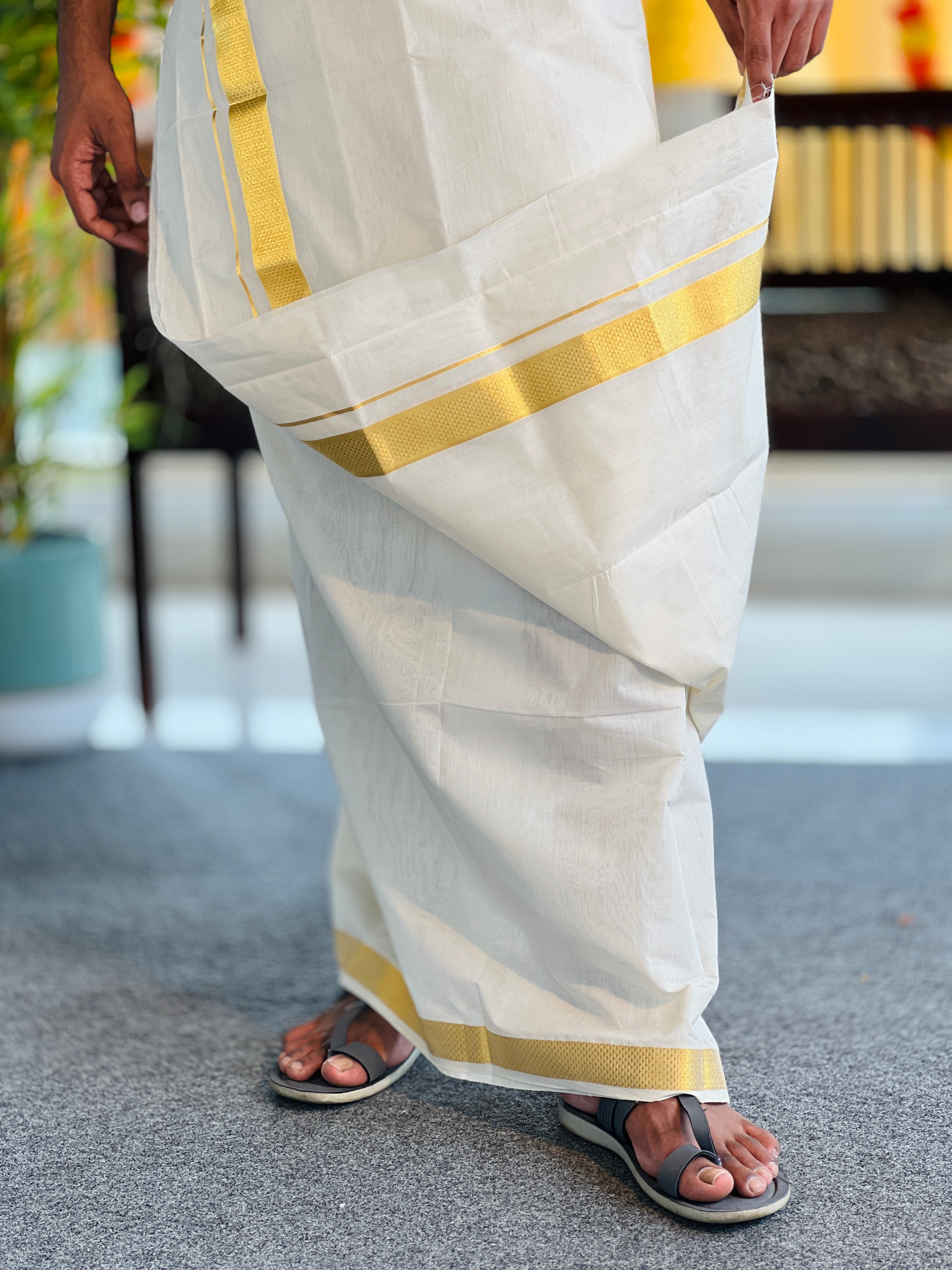 Kasavu Border Detailed Handloom Kerala Cotton Mundu | KL321
