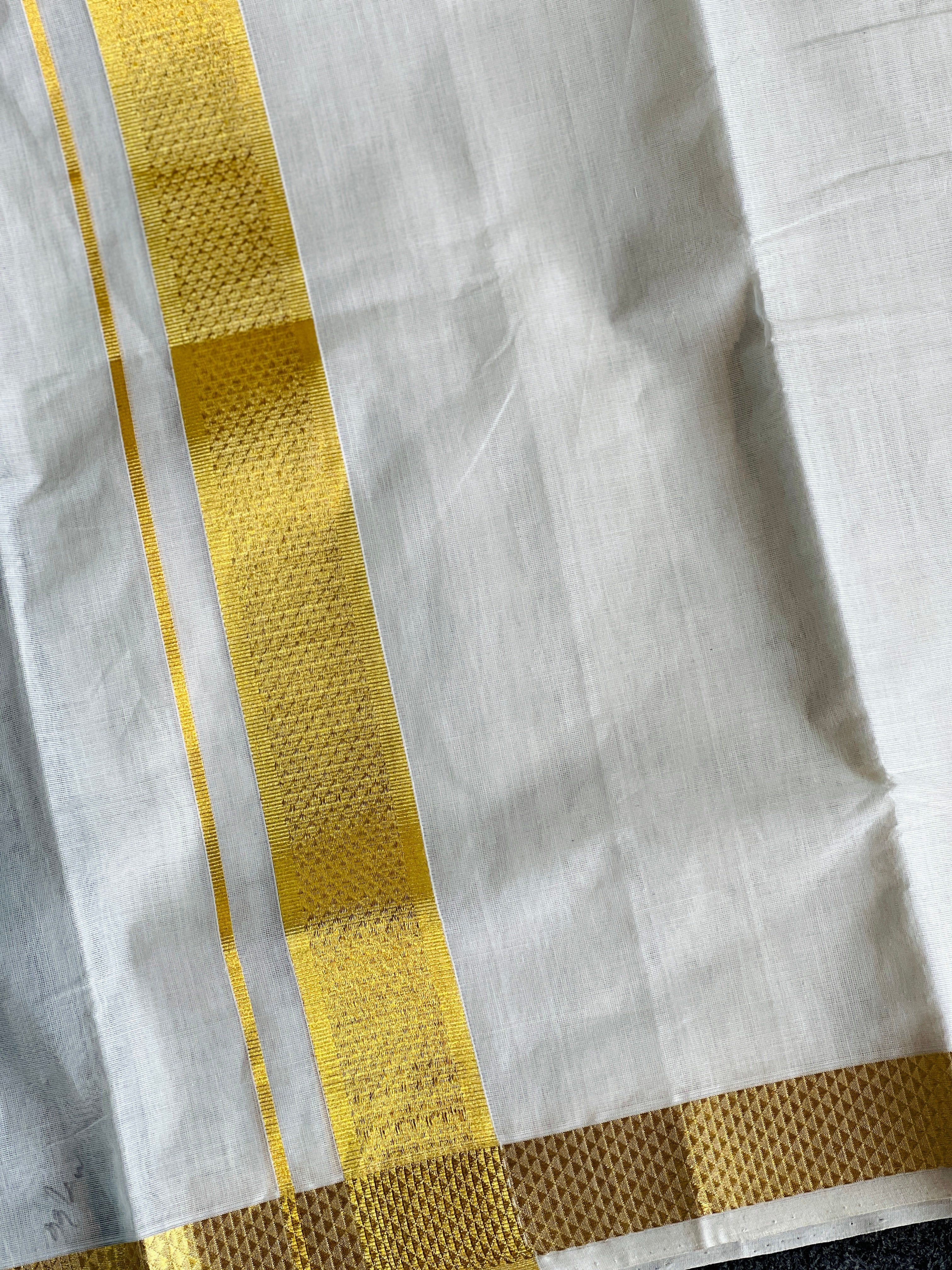 Kasavu Border Detailed Handloom Kerala Cotton Mundu | KL321