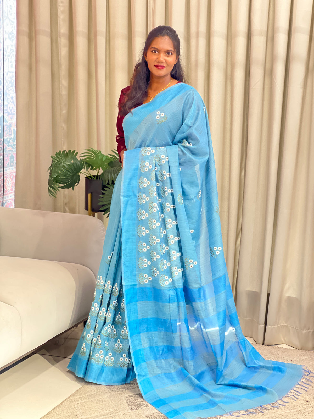 Floral Embroidery Pattern Baswada Saree | NHH664
