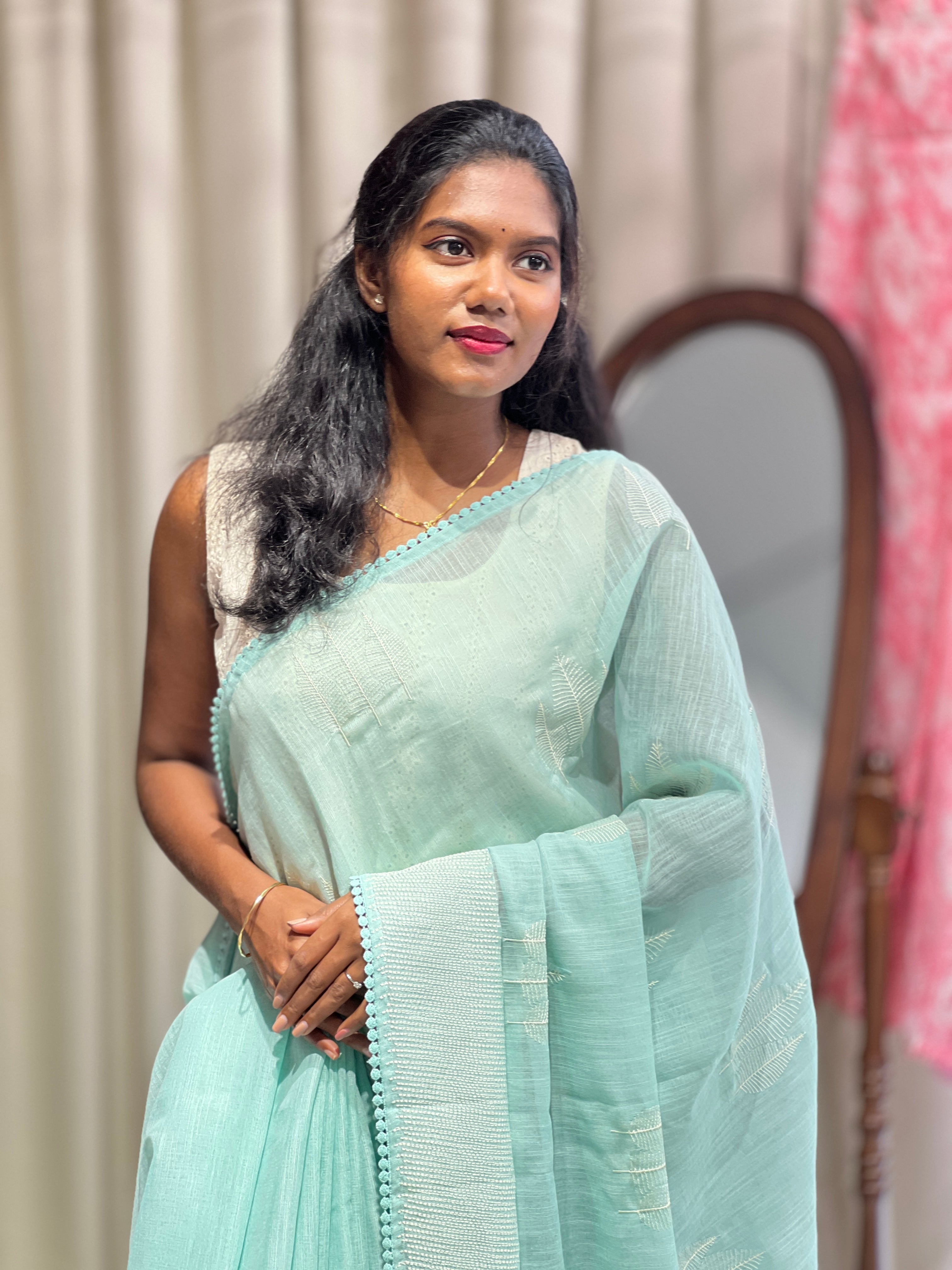 Embroidery Detailed Linen Cotton Saree | BLD2019