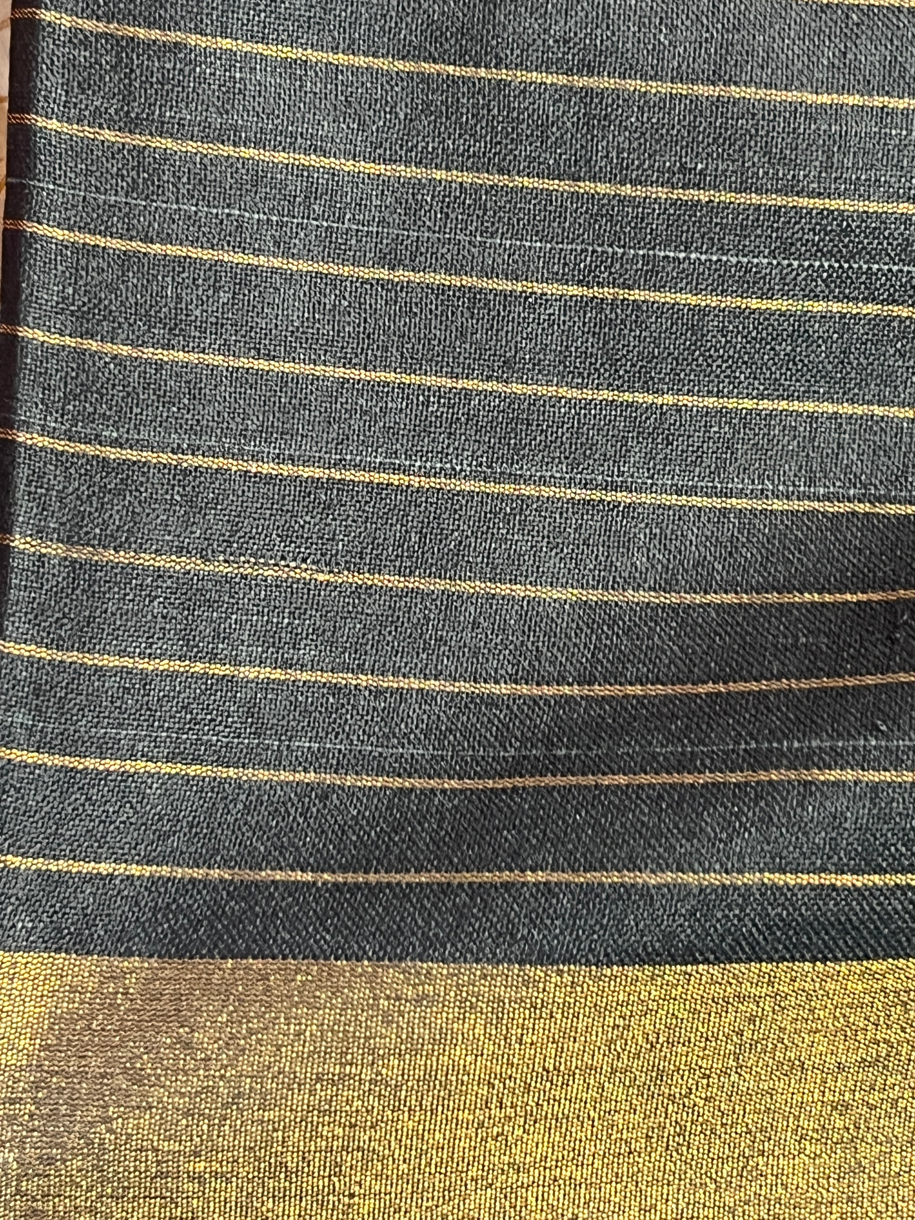 Zari Woven Check Patterned Linen Saree | DLS345