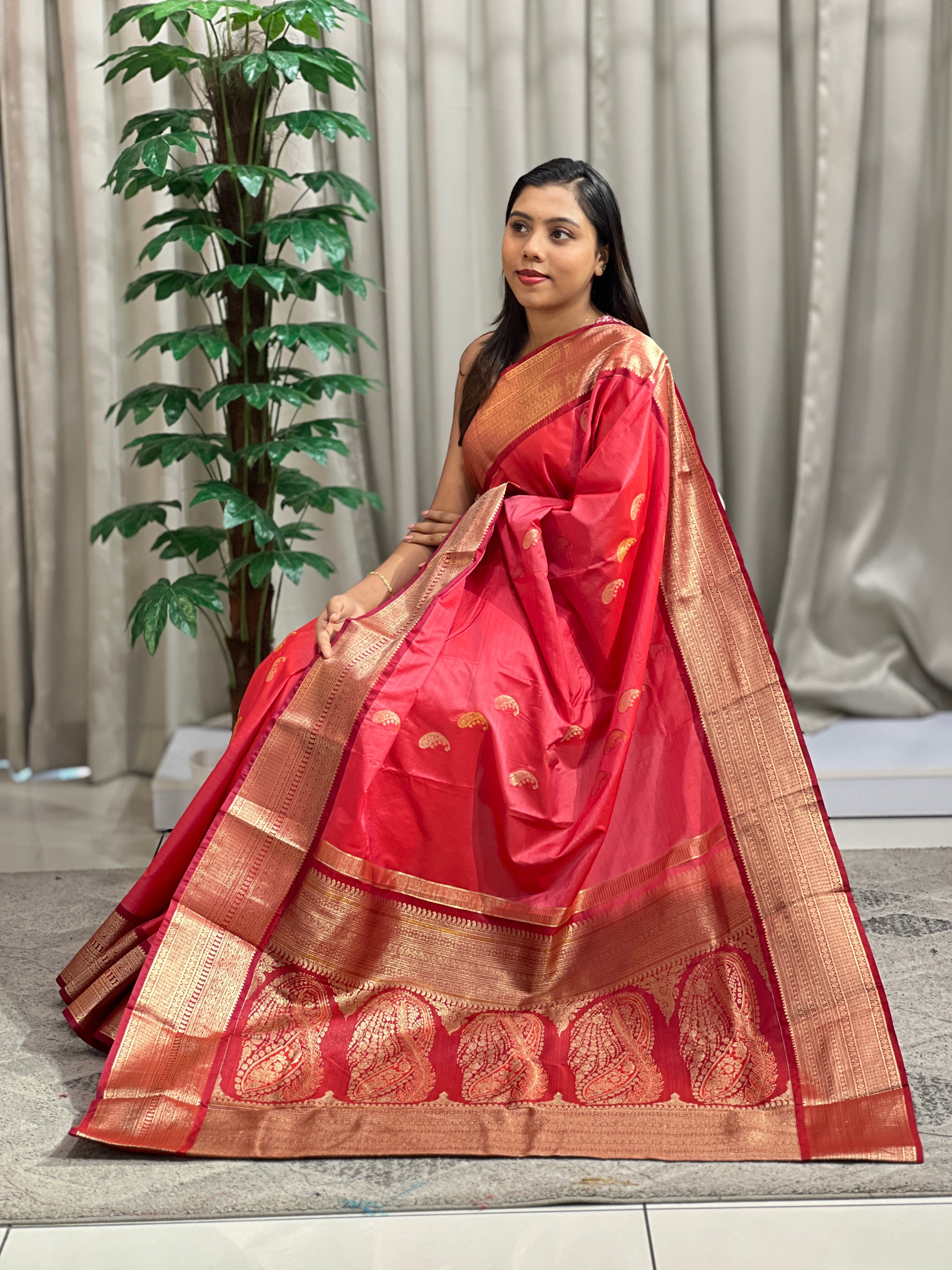 Traditional Kuttu Border Pattern Soft Silk Saree | RVS178