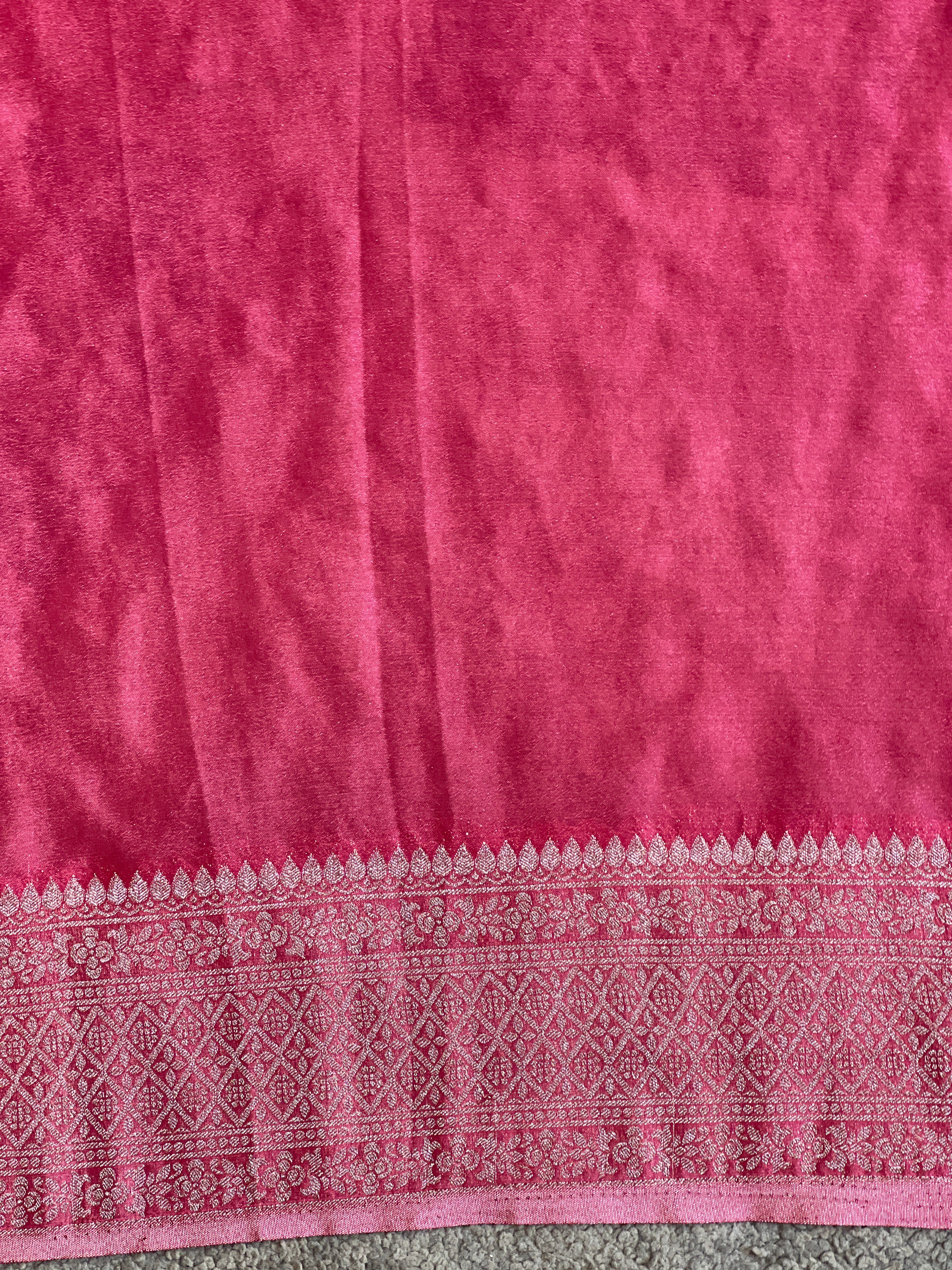 Traditional Meenakari Buta Georgette Banarasi Saree | YNG1275