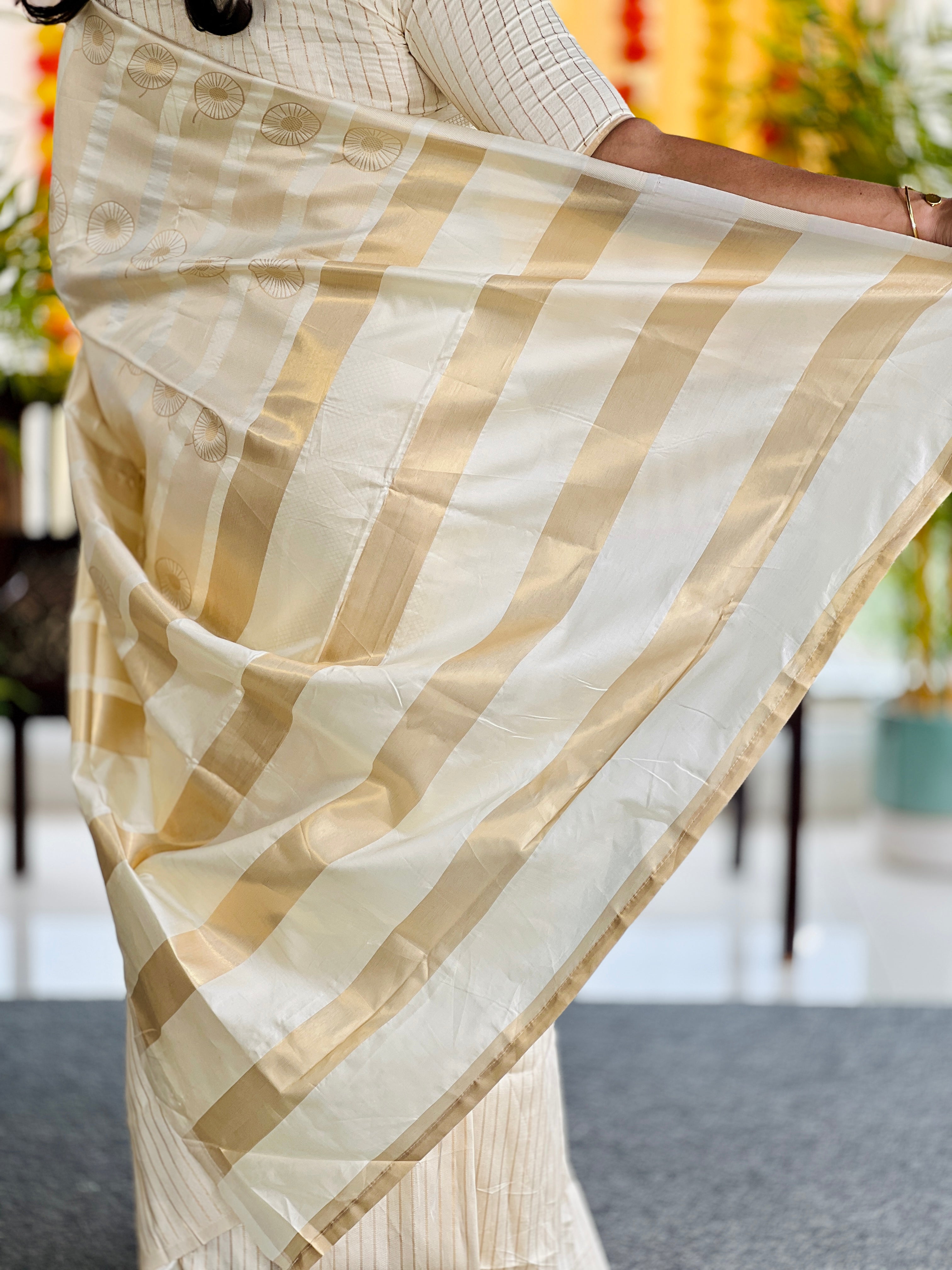 Zari Check Weaving With Stripe Patterned Semi Silk Saree | HT212