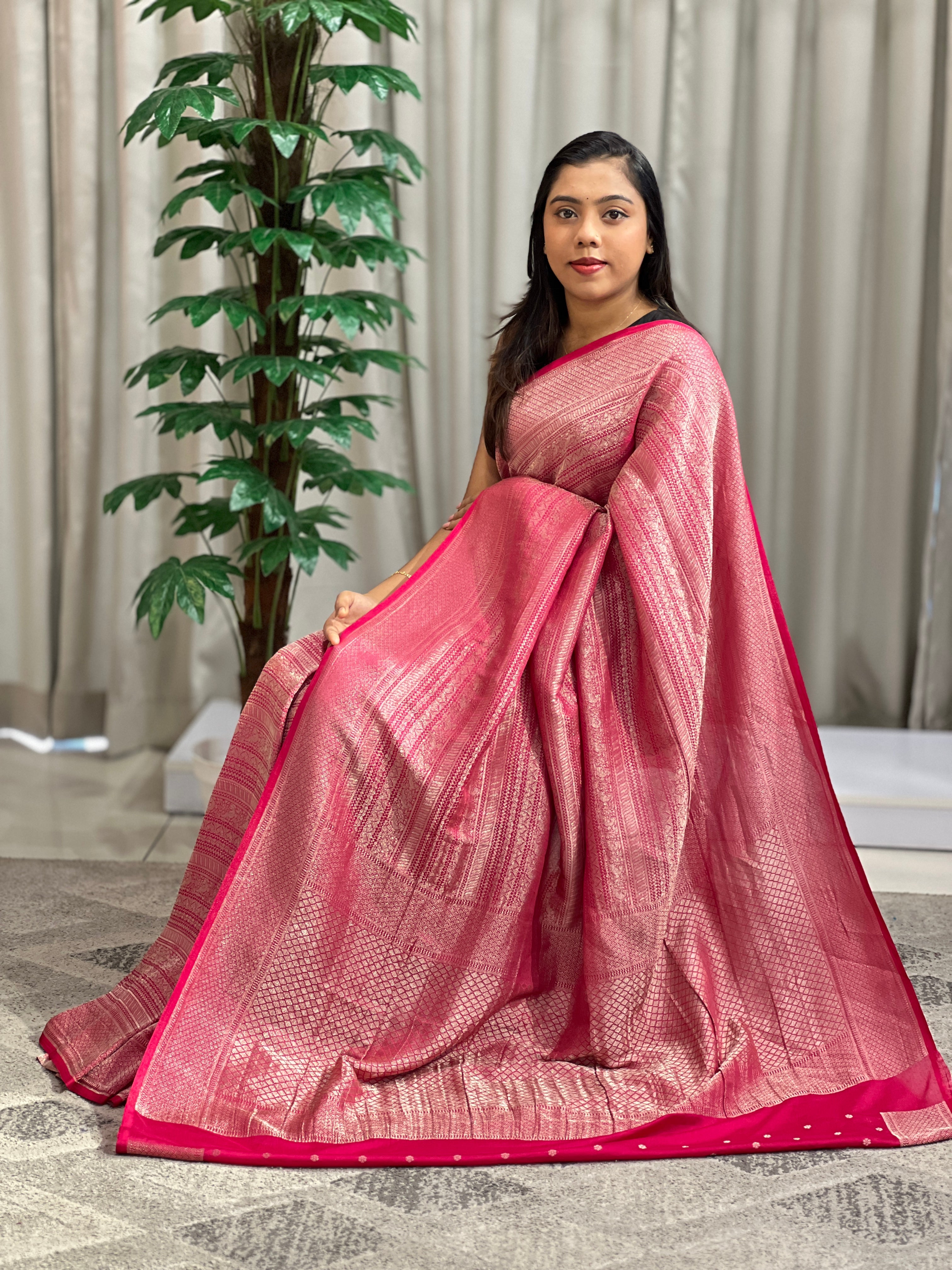 Traditional Geometrical Pattern Georgette Banarasi Saree | YNG1279