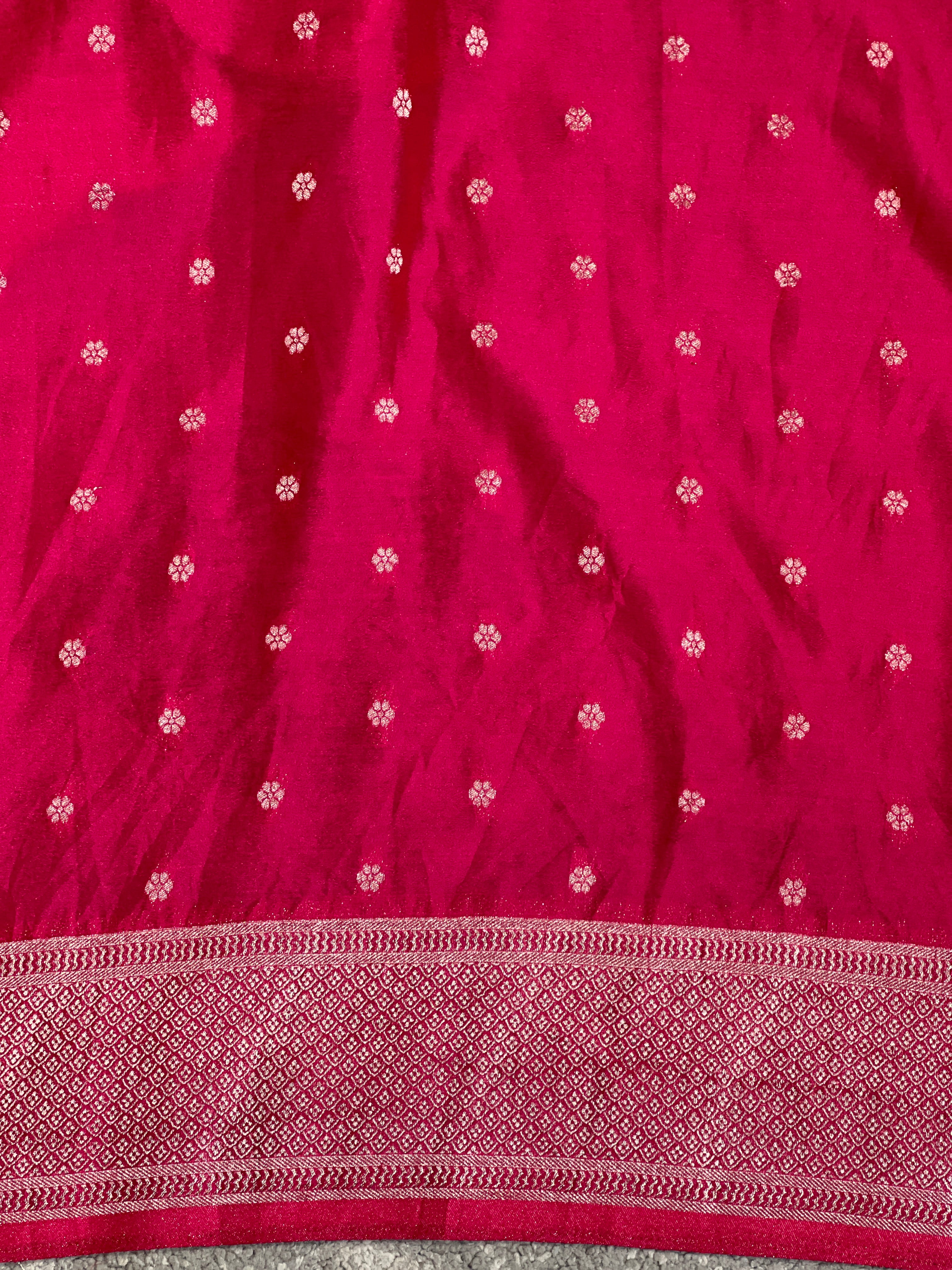 Traditional Geometrical Pattern Georgette Banarasi Saree | YNG1279