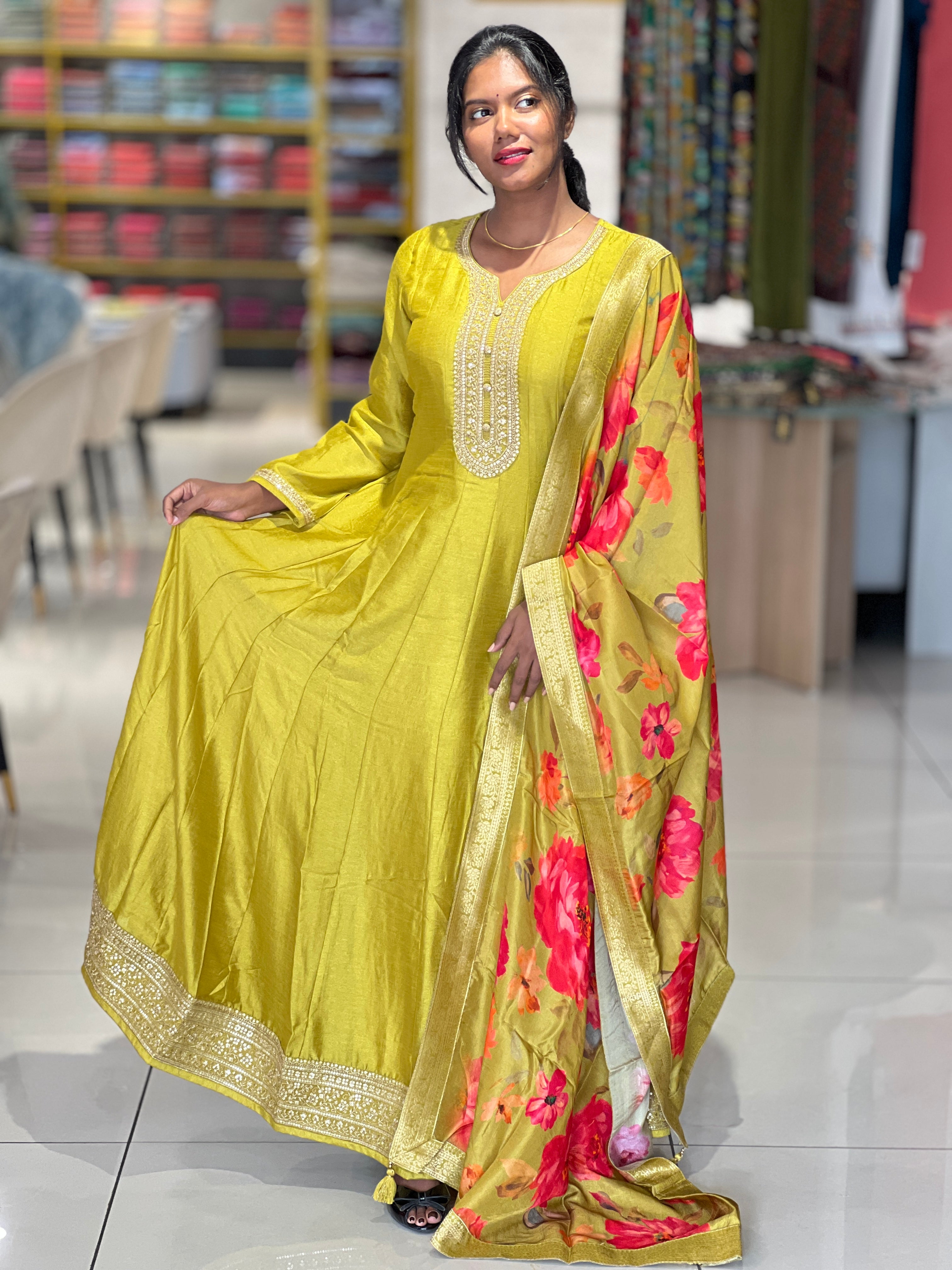 Zari Embroidered Dola Silk Kurta Top & Dupatta | FW275