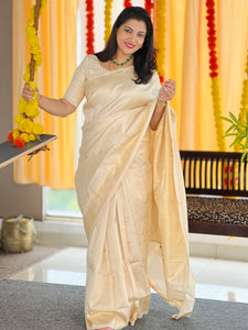 Traditional Jacquard Weaved Semi Silk Saree | HT215