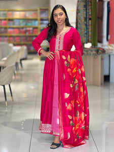Zari Embroidered Dola Silk Kurta Top & Dupatta | FW279