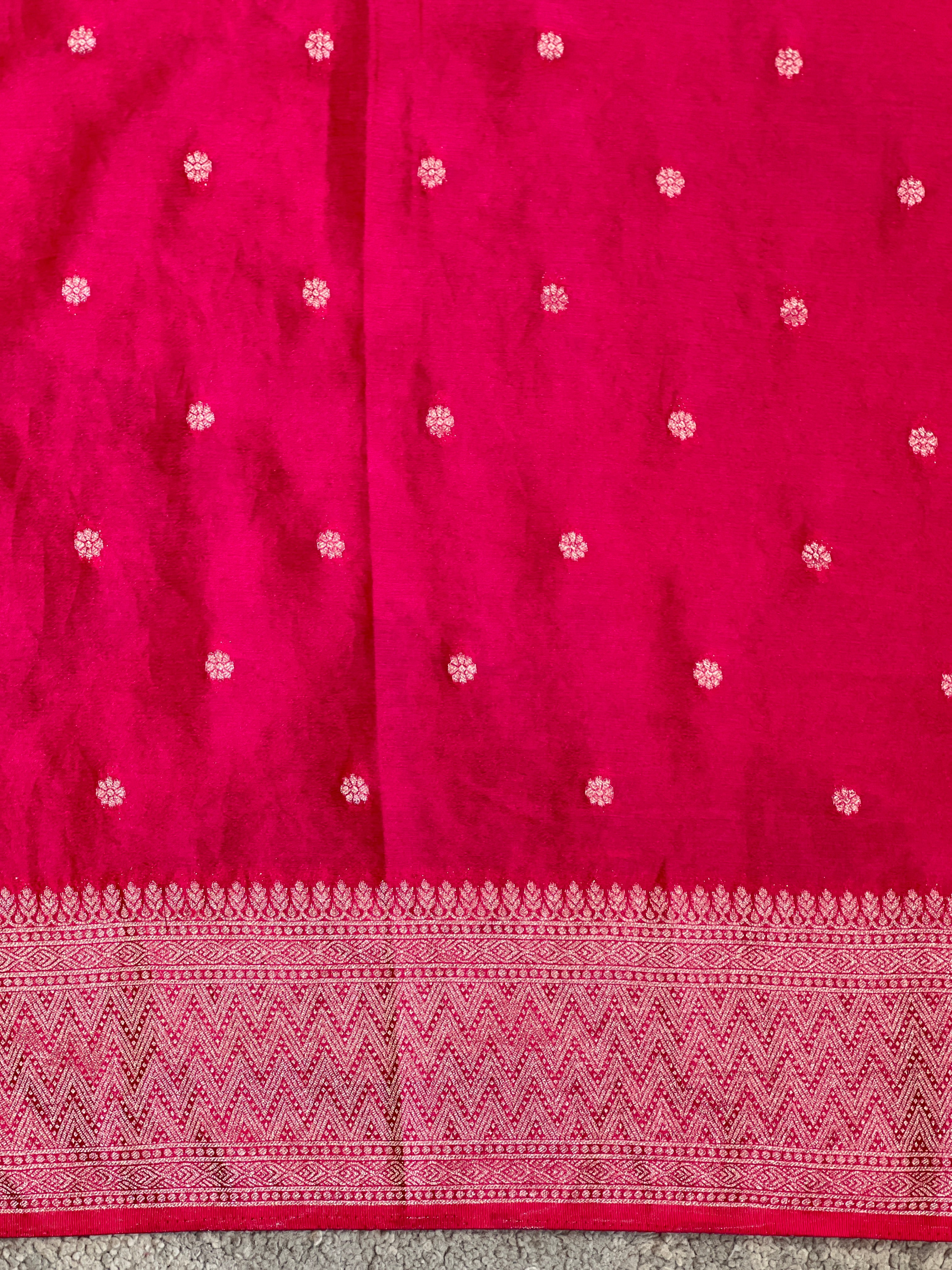 Geometrical Patterned Georgette Banarasi Saree | YNG1287