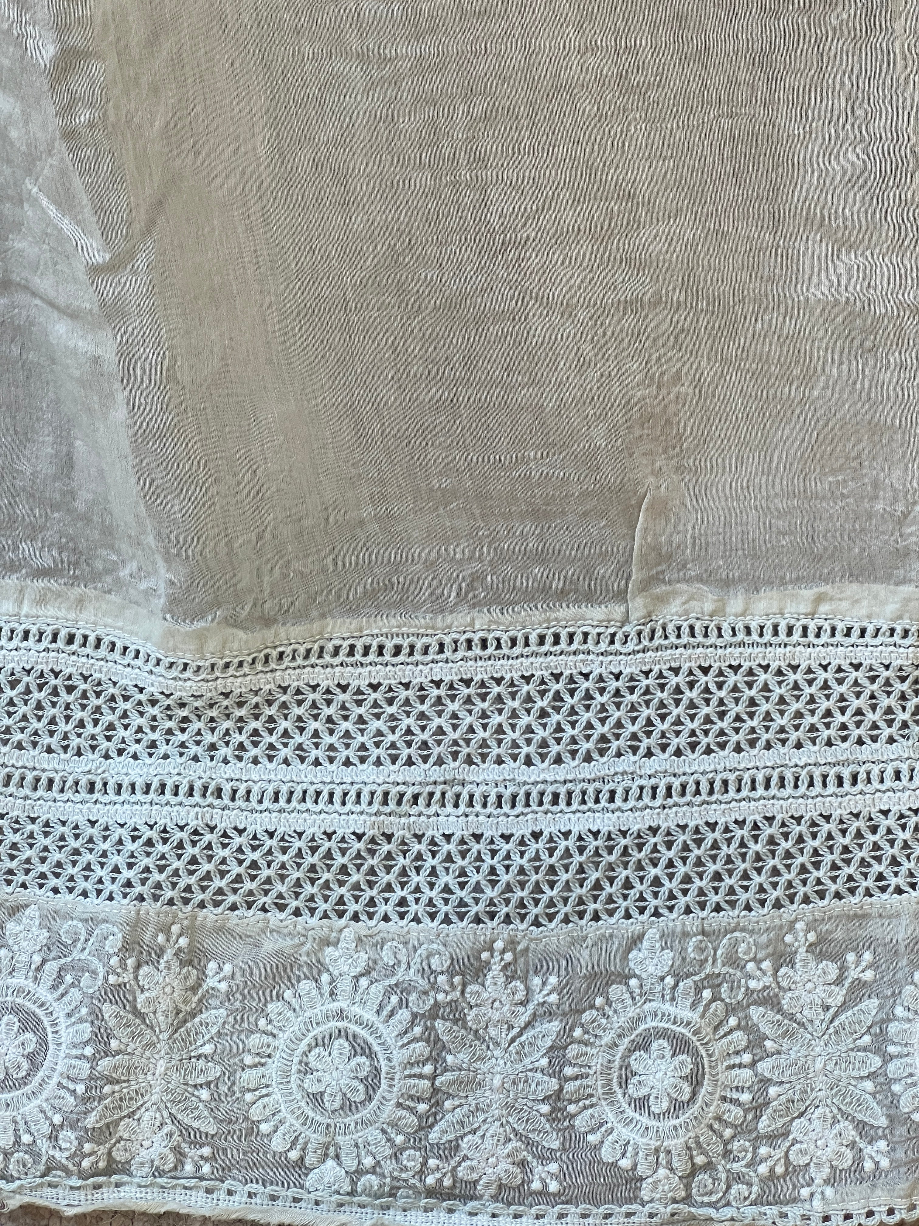 Lucknowi Inspired Embroidery Detailed Mul Cotton Saree | MM434