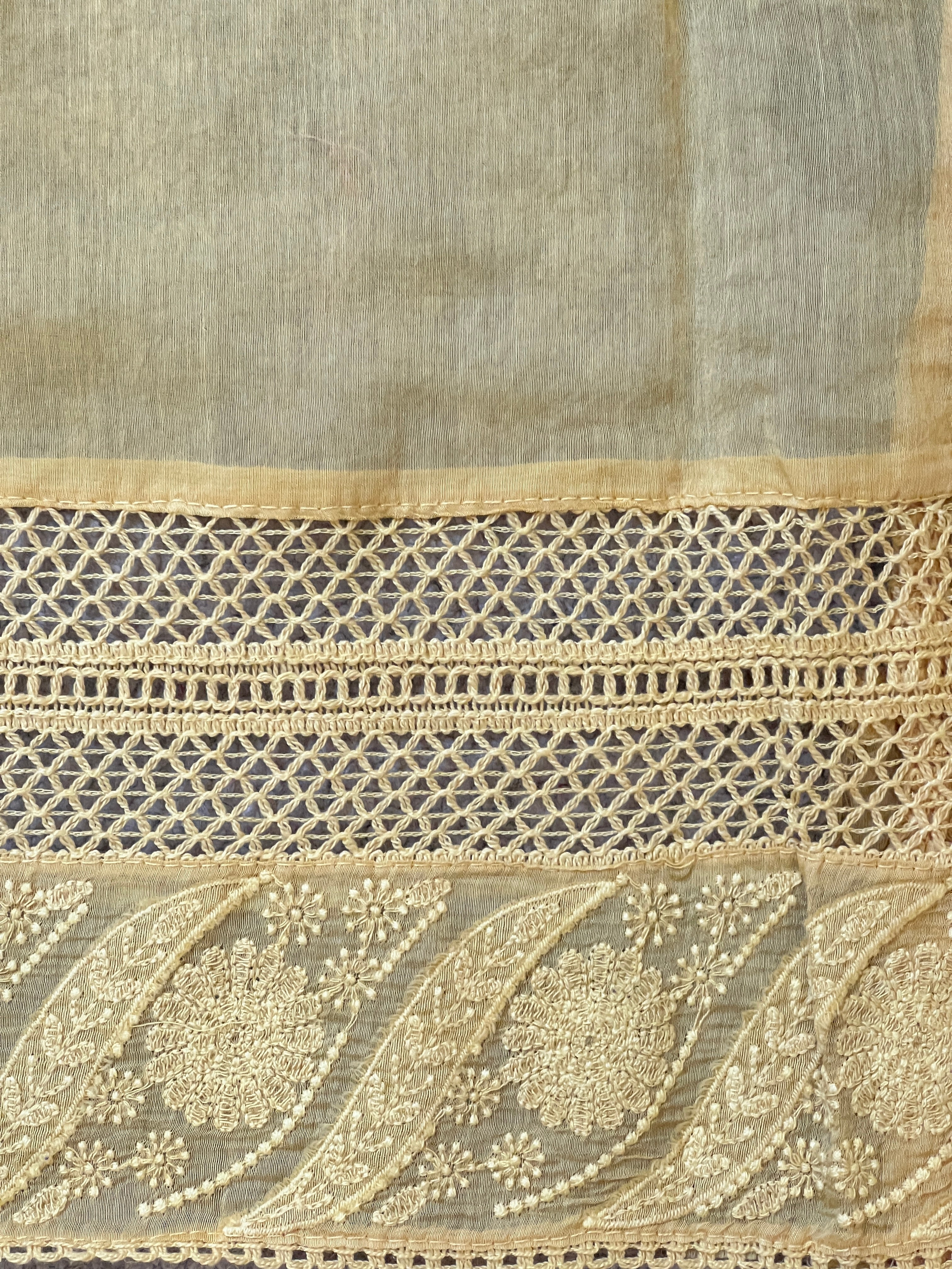 Lucknowi Inspired Embroidery Detailed Mul Cotton Saree | MM425