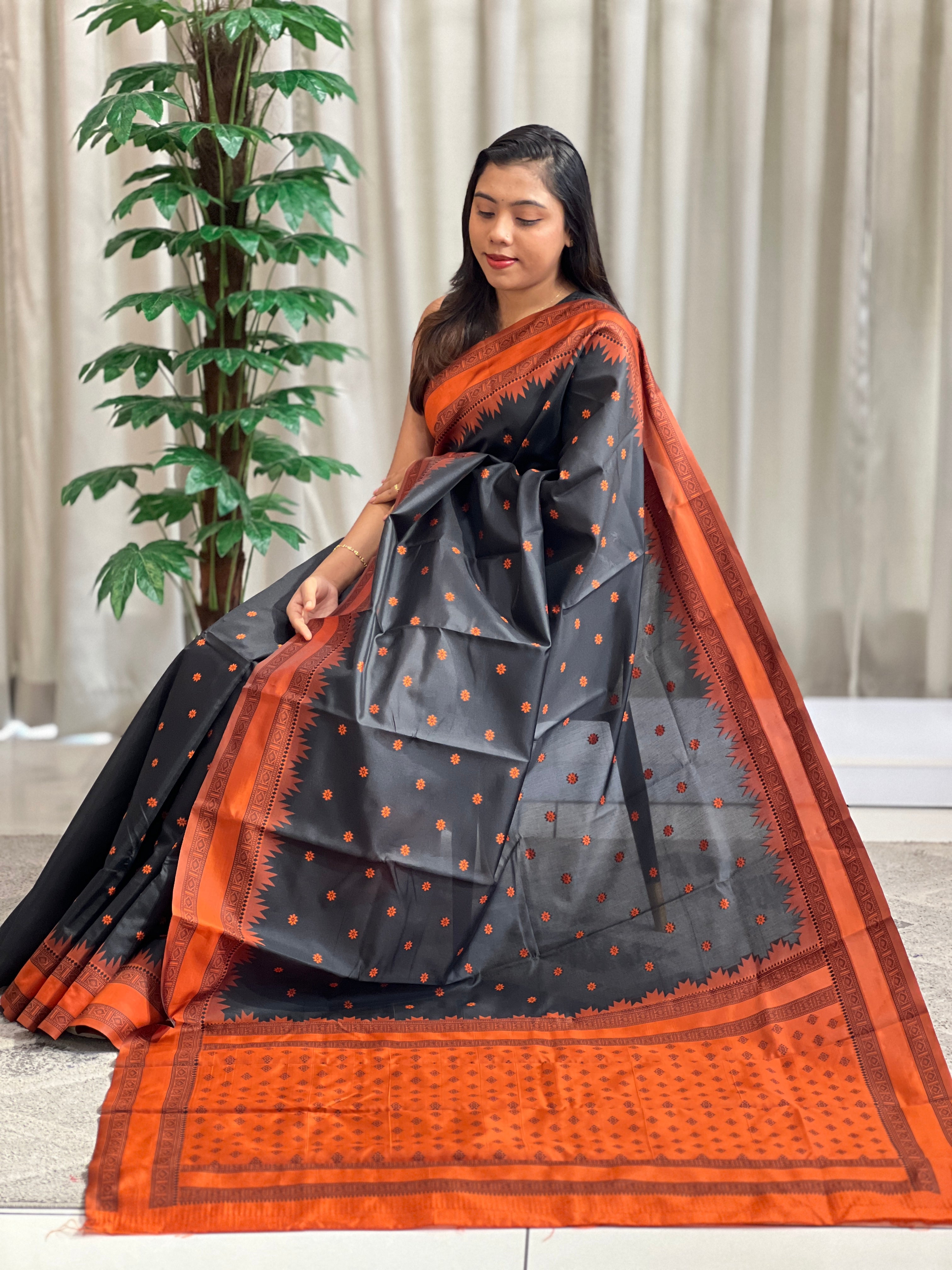 Rettapet Bordered Semi Soft Silk Saree | RLF169