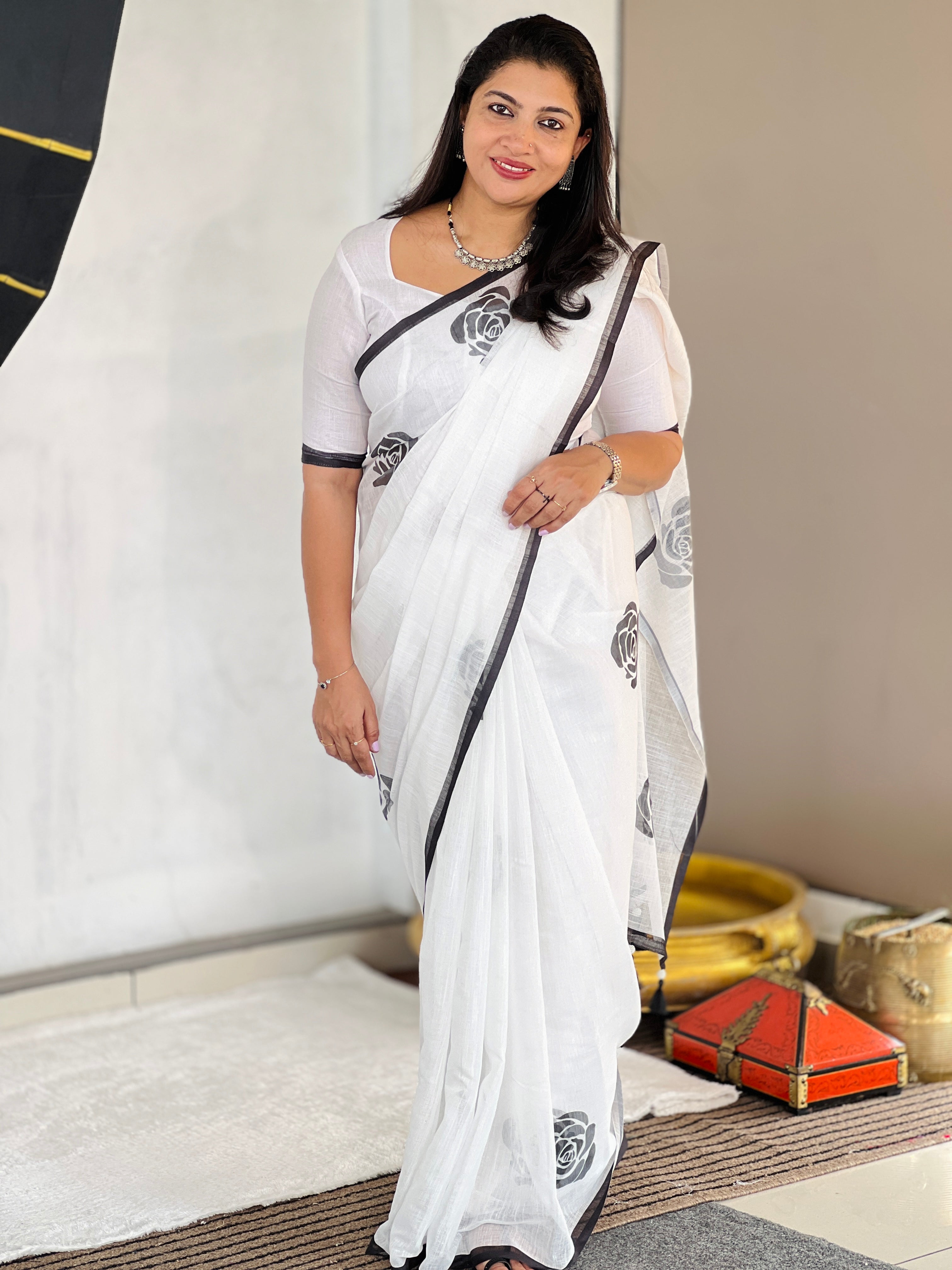 Floral Digital Printed Bhagalpuri Linen Saree | HT211