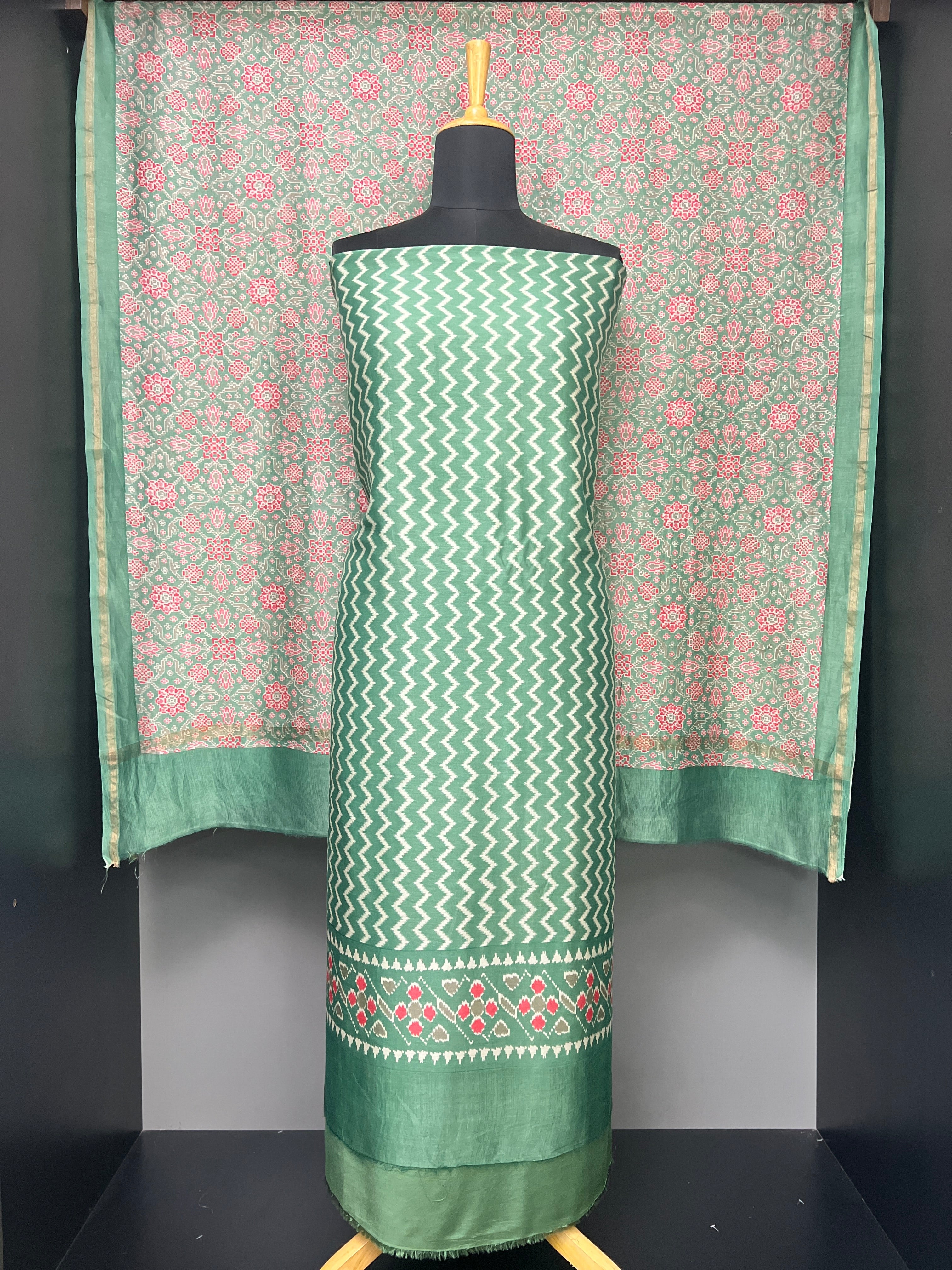 Zigzag Pattern Chanderi Silk Salwar Set | LV261
