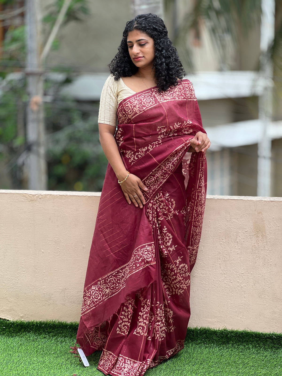 Geometrical Pattern Batik Print Design Bhagalpuri Linen Saree | US161