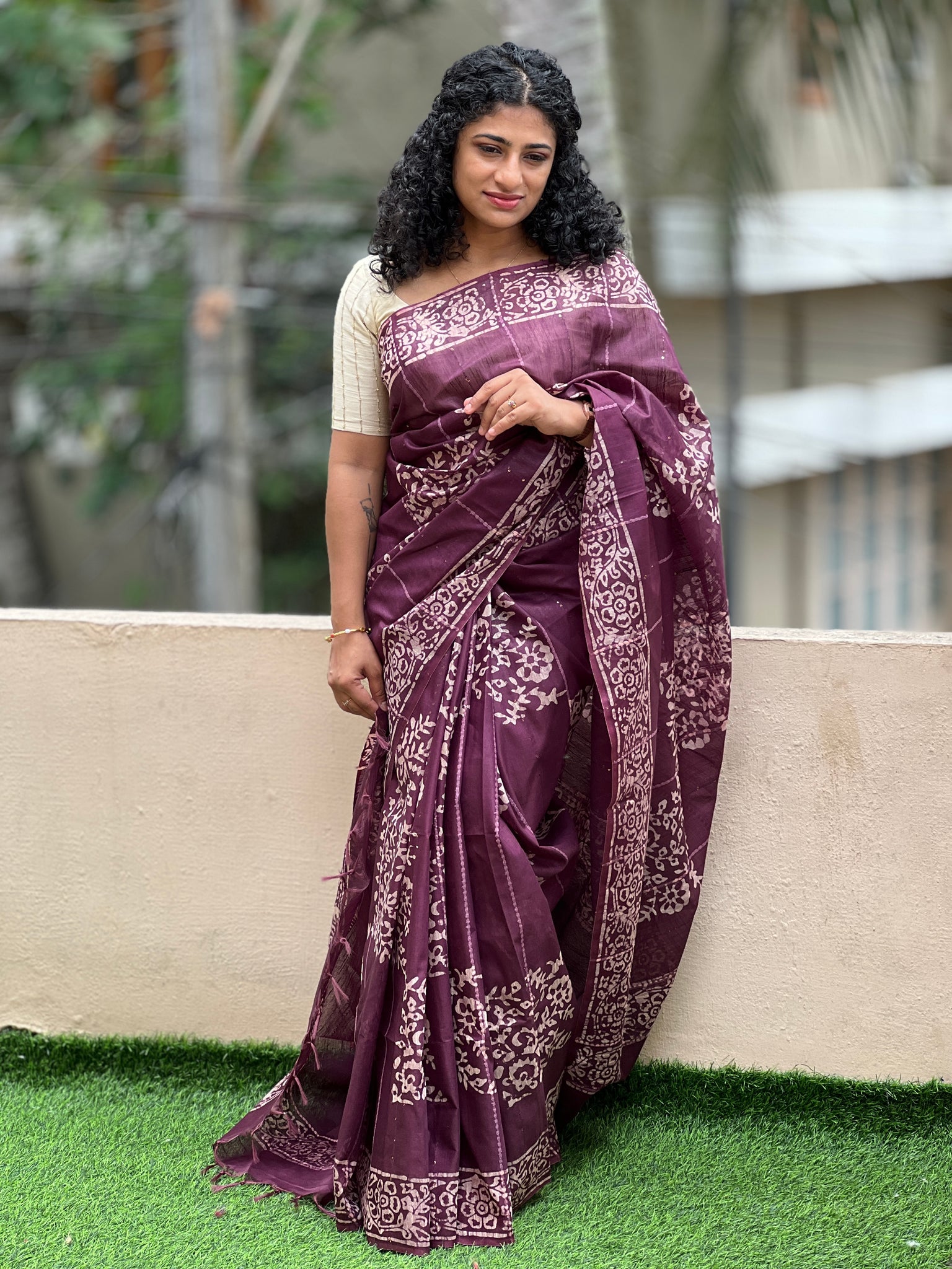 Bhagalpur Handloom Pure Linen Cotton Hand-Dyed Batik Pattern Saree-Rus