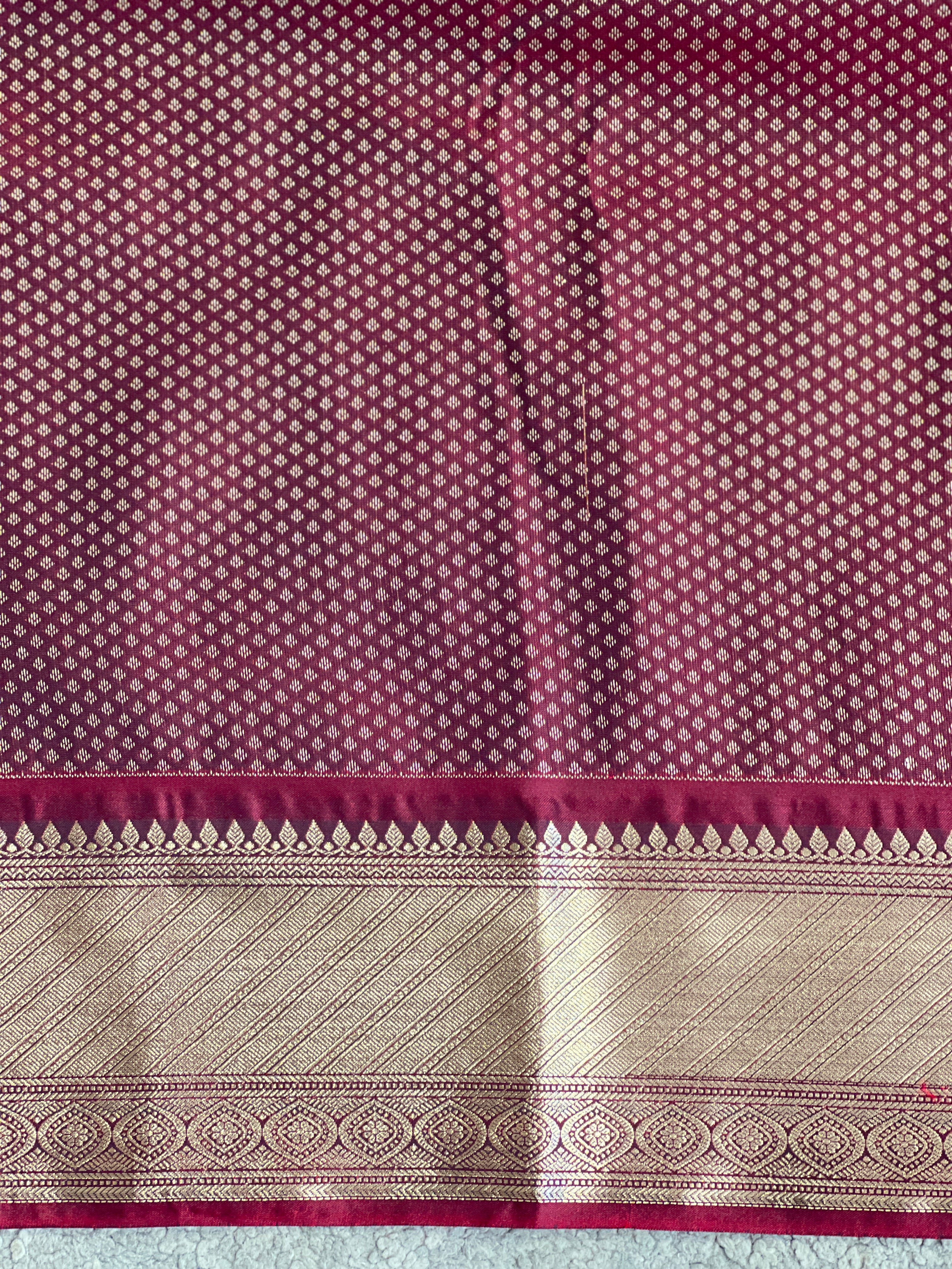 Geometrical Buta Pattern Soft Silk Saree | RVS154