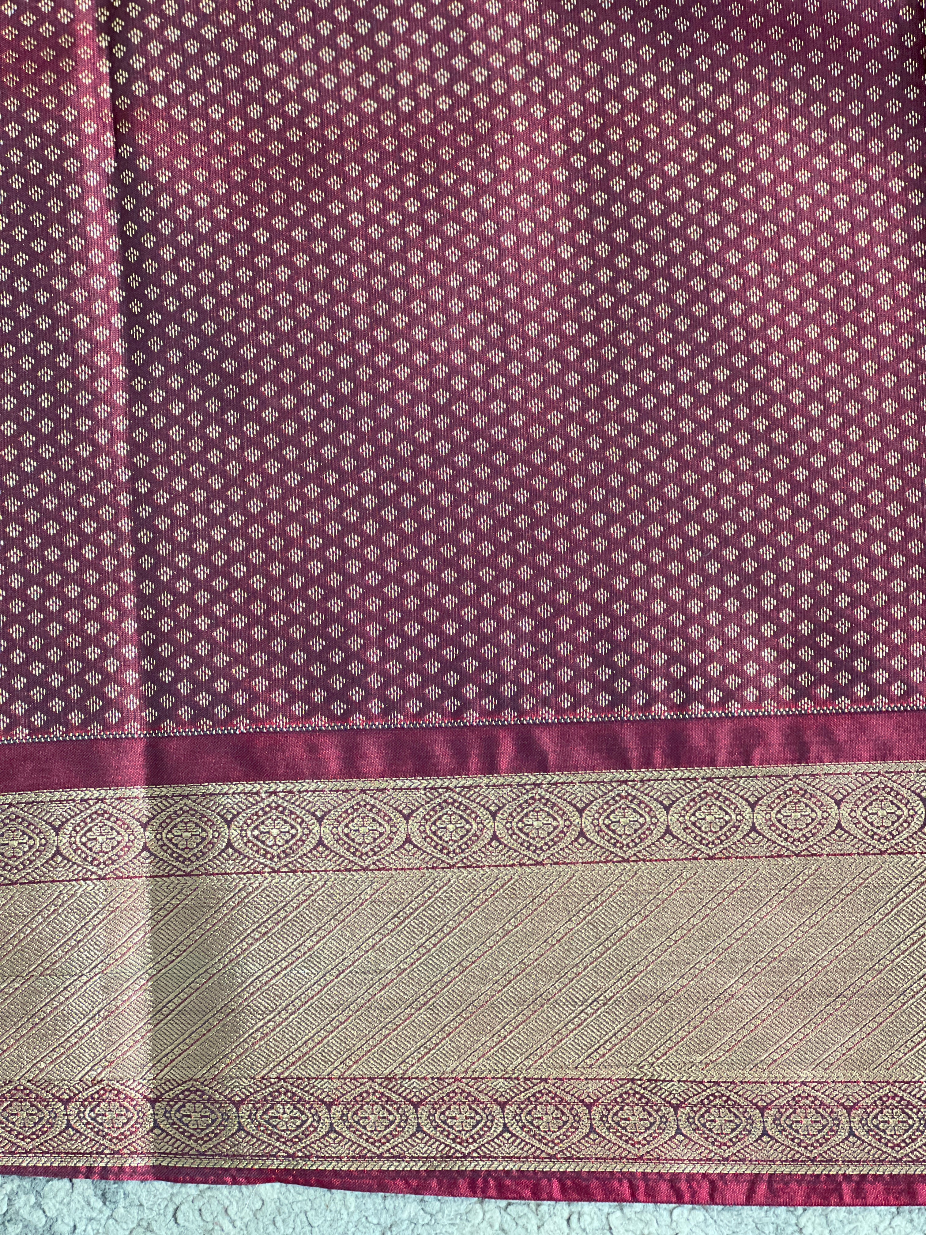 Geometrical Buta Pattern Soft Silk Saree | RVS153