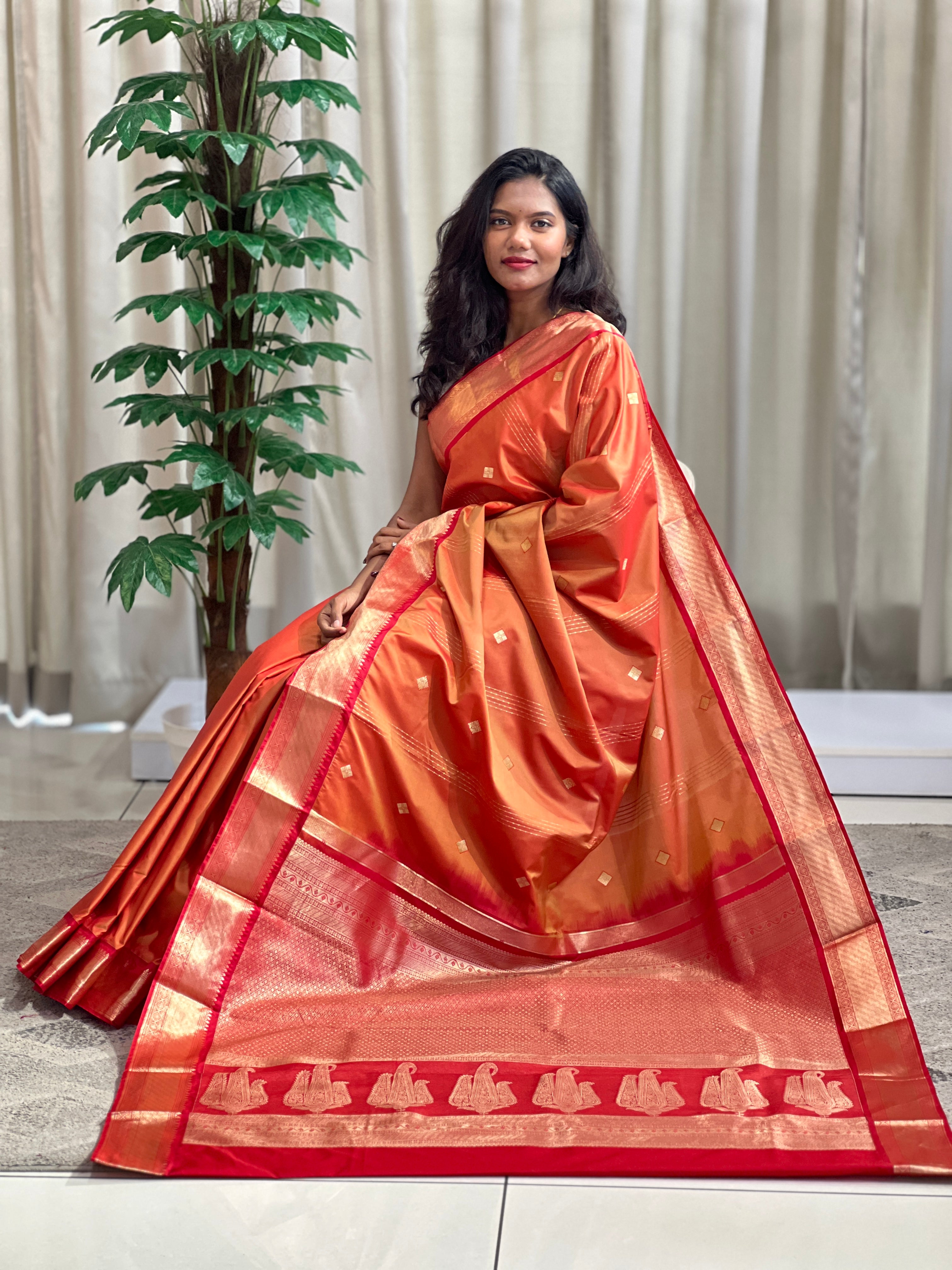 Geometrical Buta Pattern Soft Silk Saree | RVS156