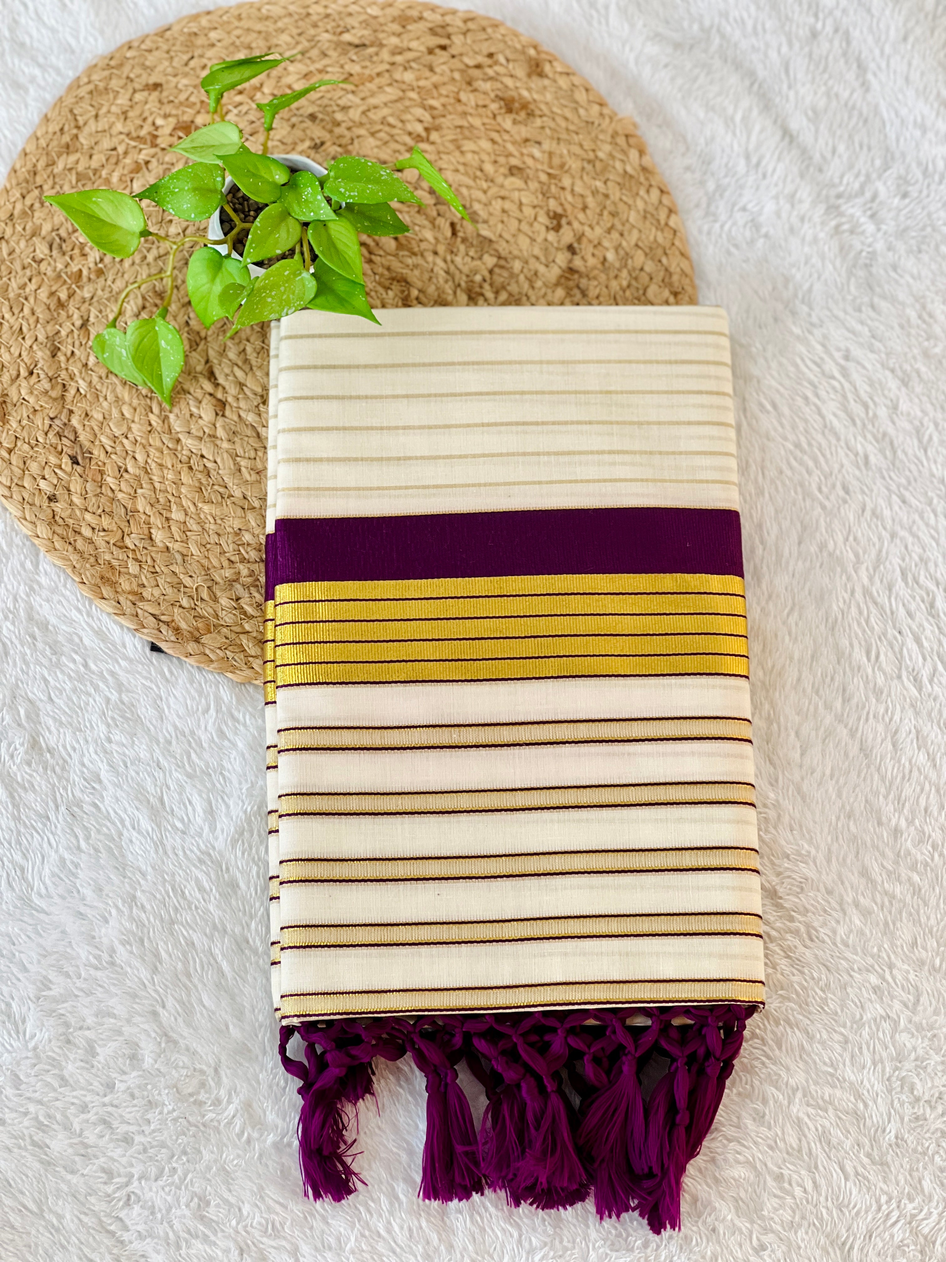 Stripe Weaving With Kara Detailed Tissue Saree | GAT352