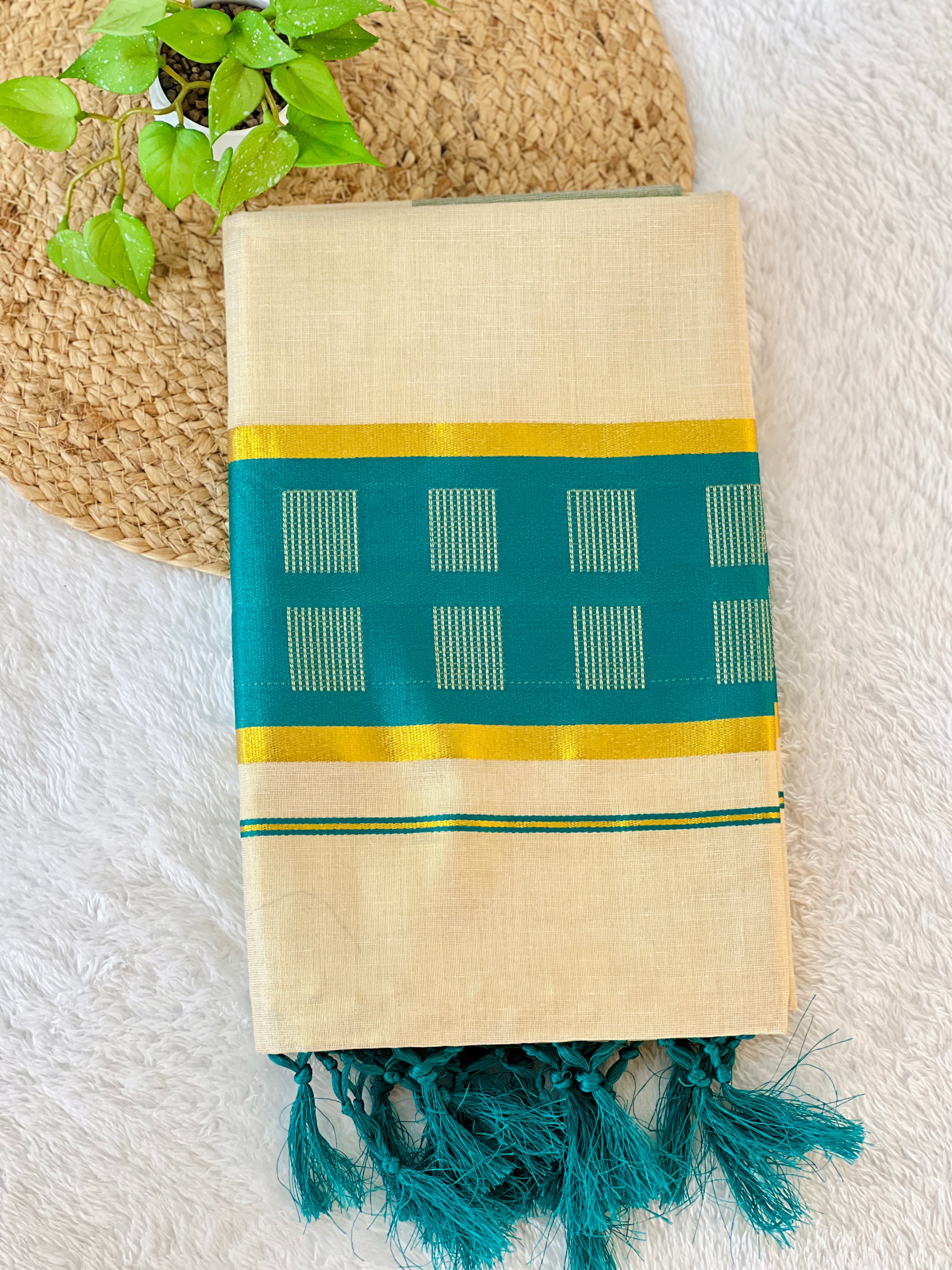Kasavu With Kara Weaving Patterned Tissue Saree | GAT345