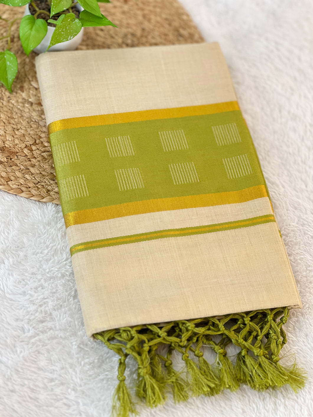Kasavu With Kara Weaving Patterned Tissue Saree | GAT348