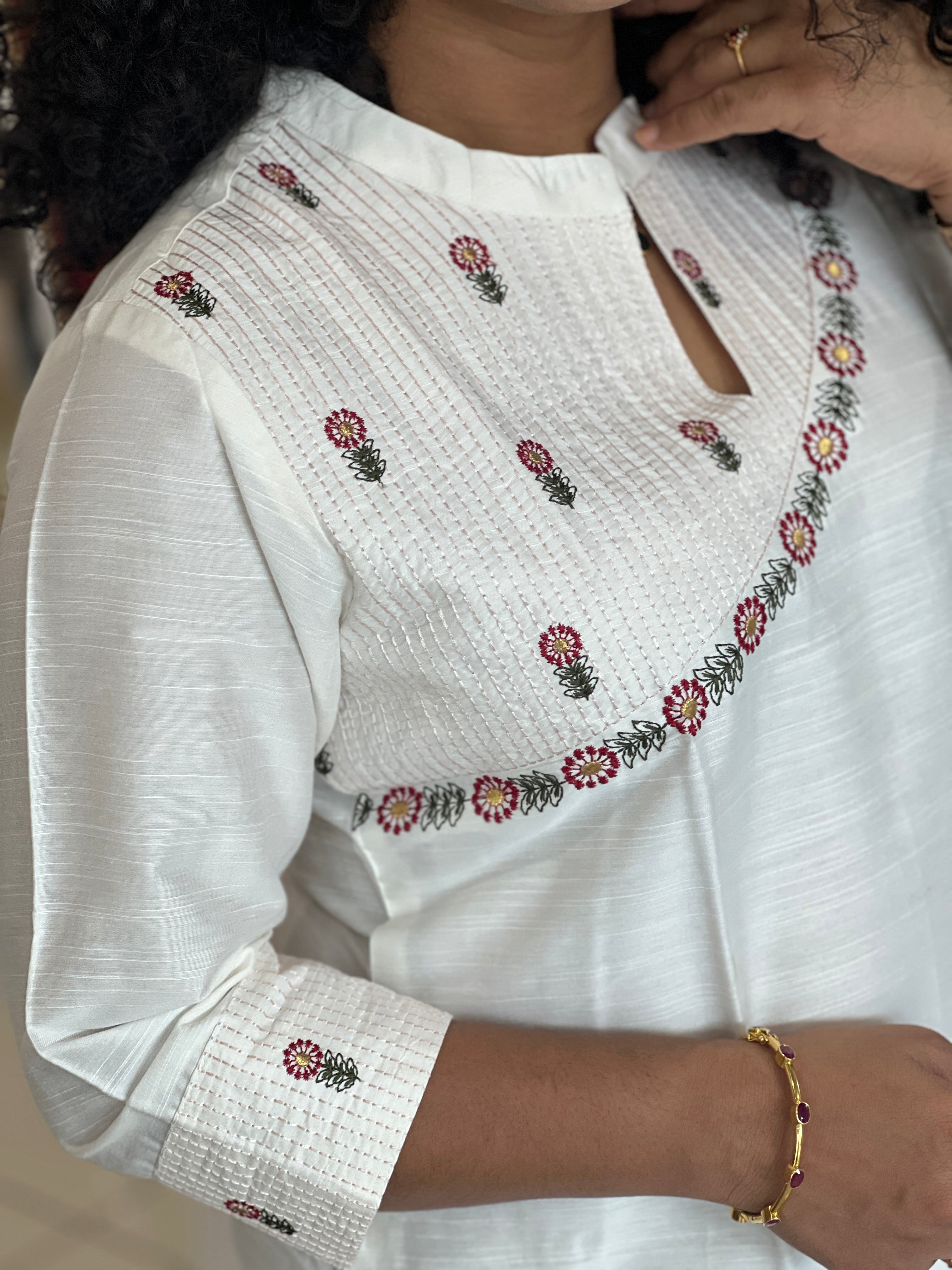 Machine Embroidered Cotton Kurta | RGA281