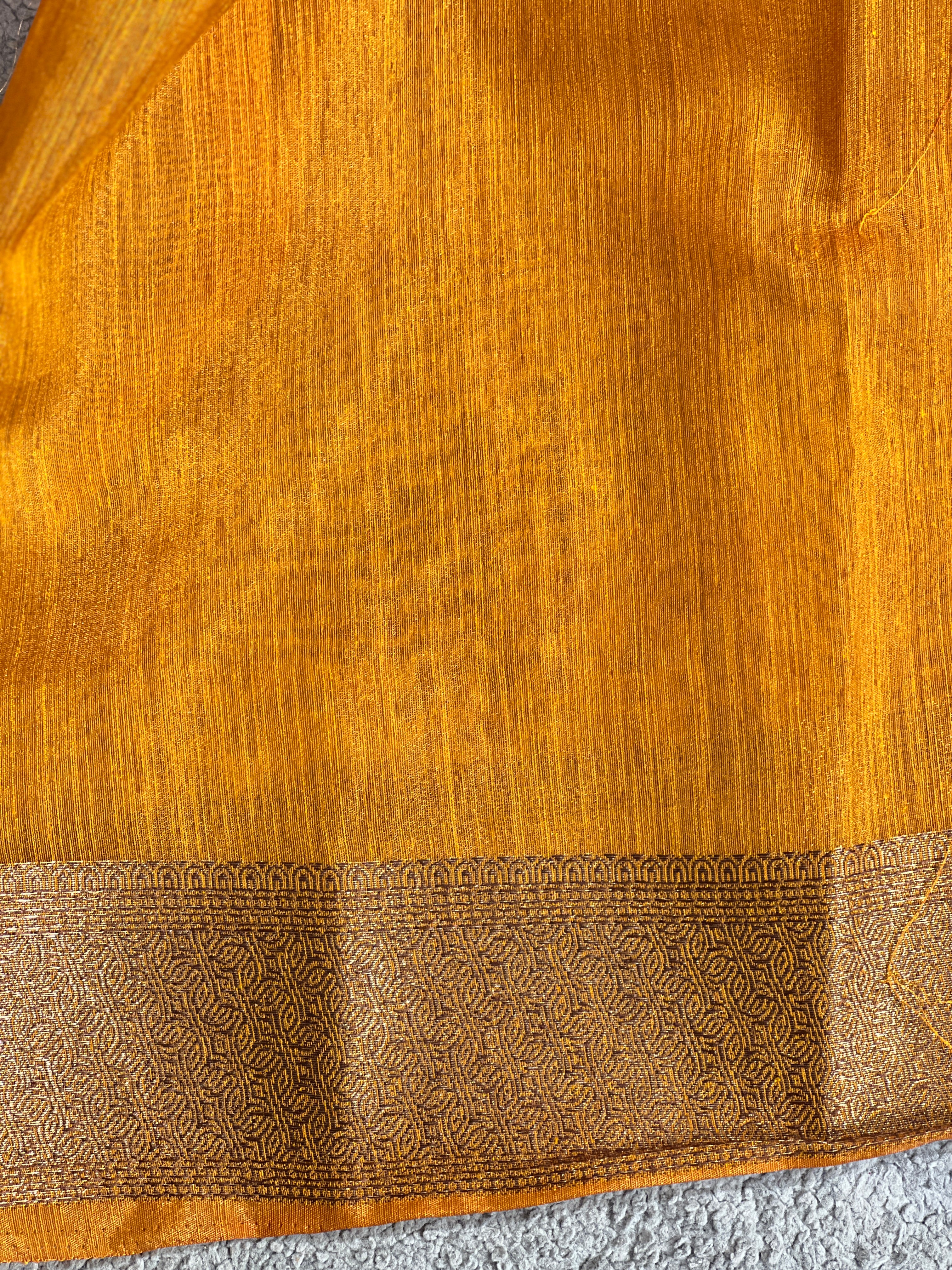 Golden Zari Weaved Border Pattern Linen Finish Saree |  YNG1318