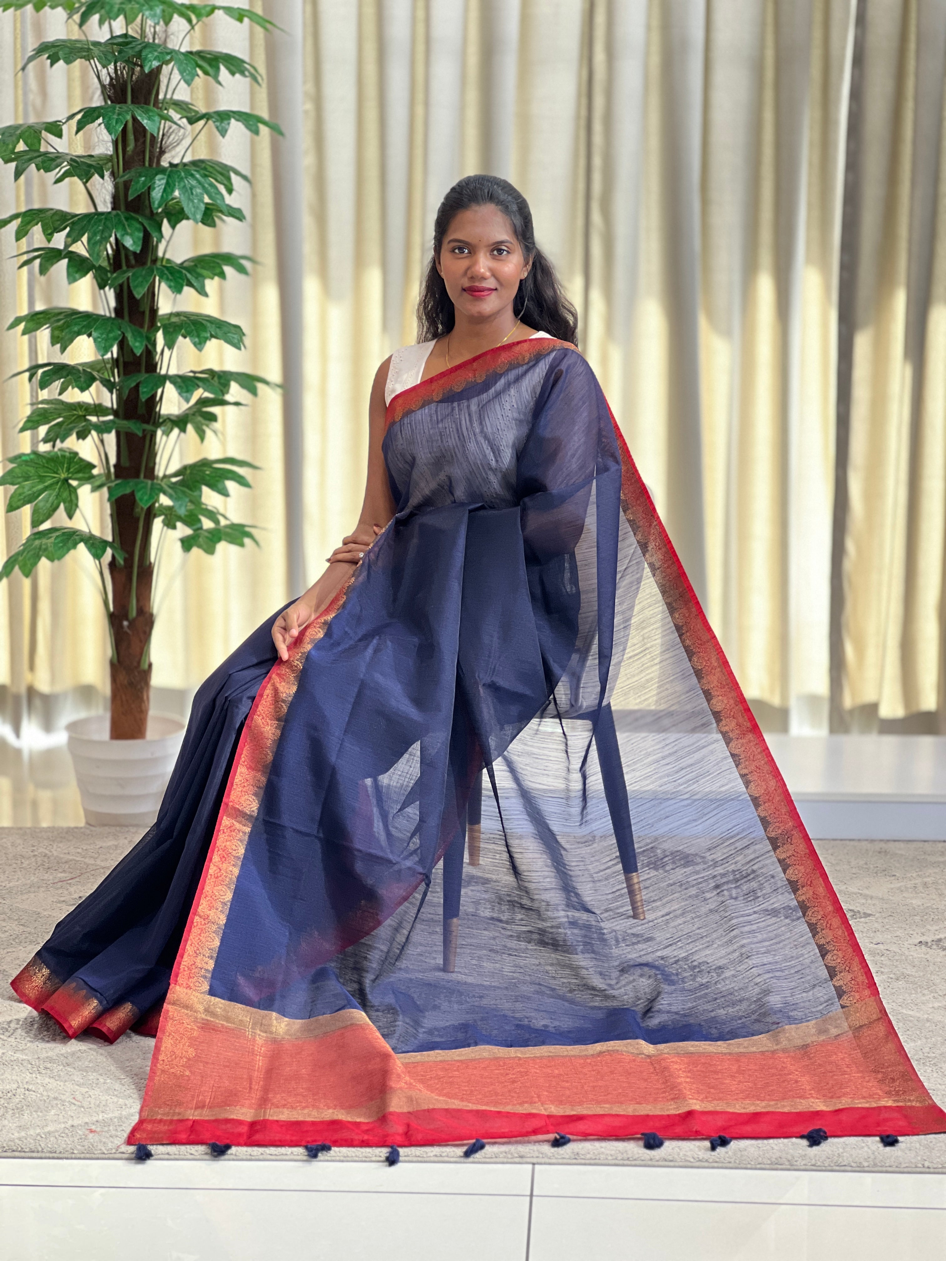 Golden Zari Weaved Border Pattern Linen Finish Saree | YNG1312